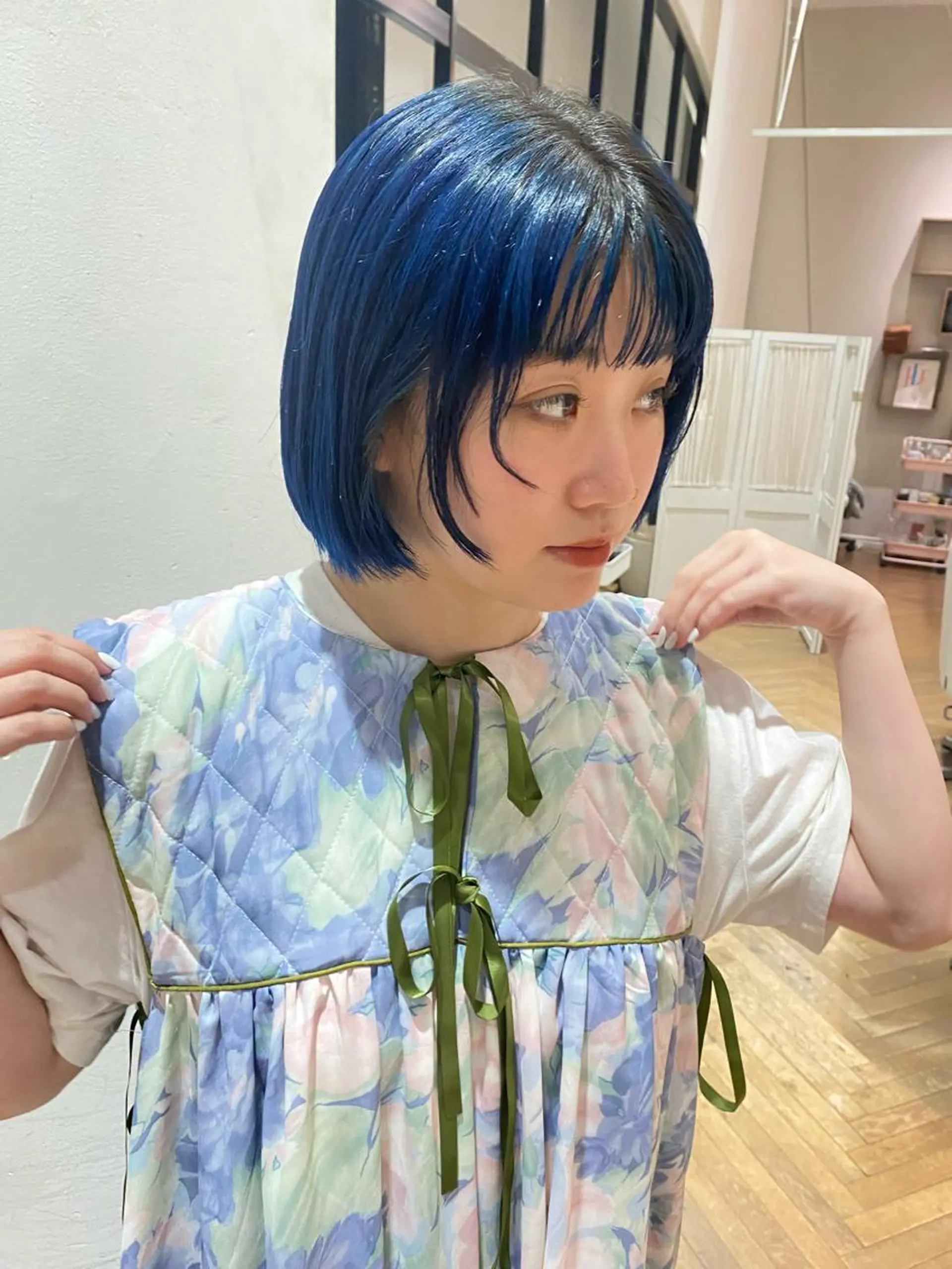 ショート カラー 顔まわりレイヤー レイヤーカット 増井 彩乃のヘアスタイル