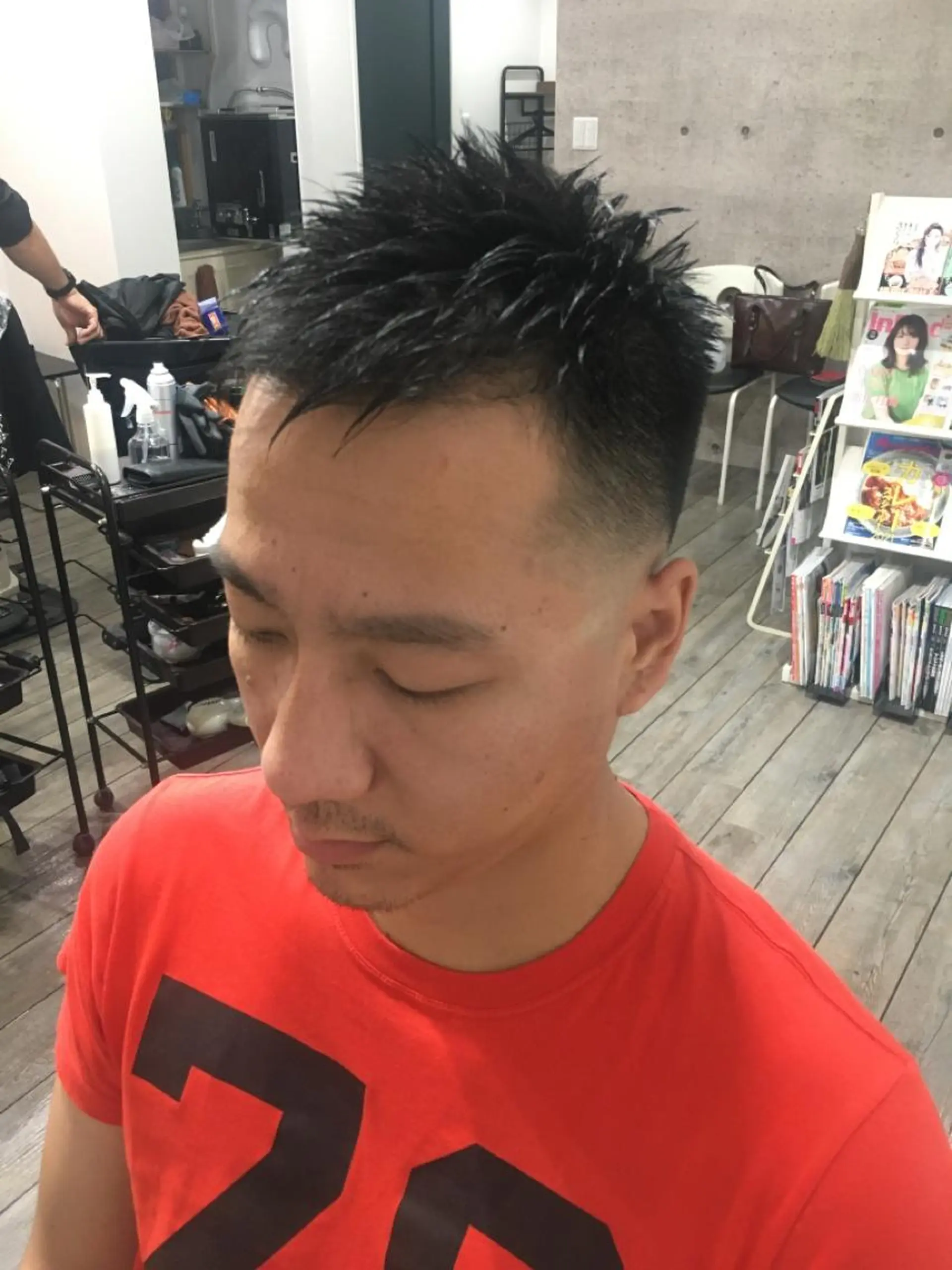 ショート シアーズ所属・松本 祐太のヘアスタイル