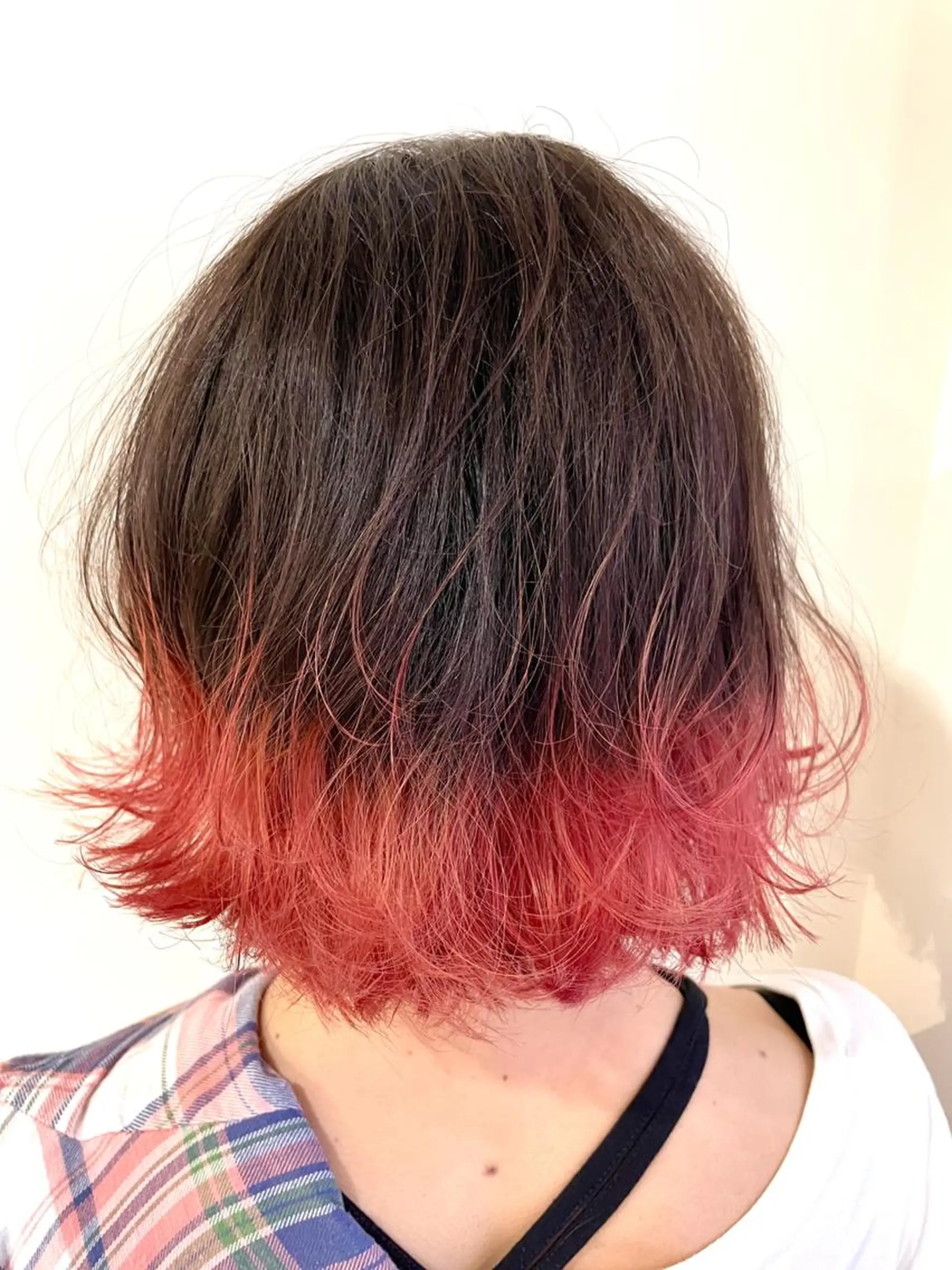 ショート ヘアカラー NEOLIVE ROAのヘアスタイル