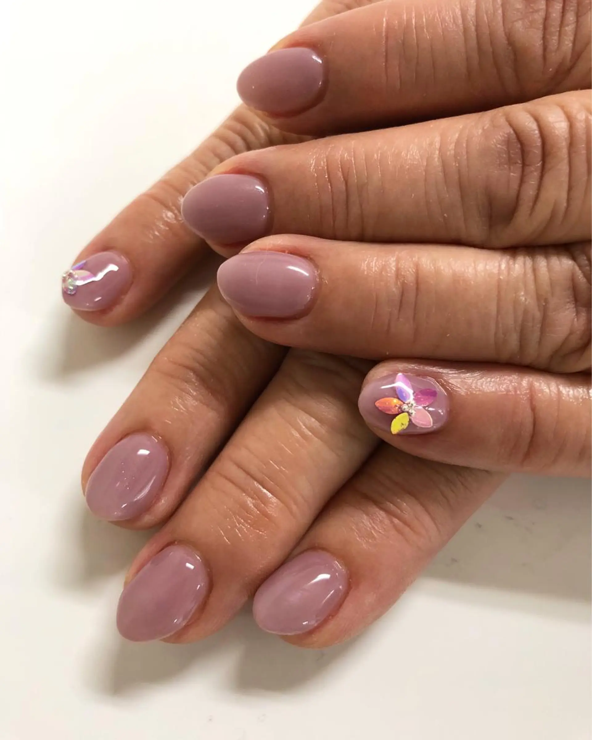 ネイル フラワーネイル ハンドネイル esNail&eye イーズネイル＆アイのネイルデザイン