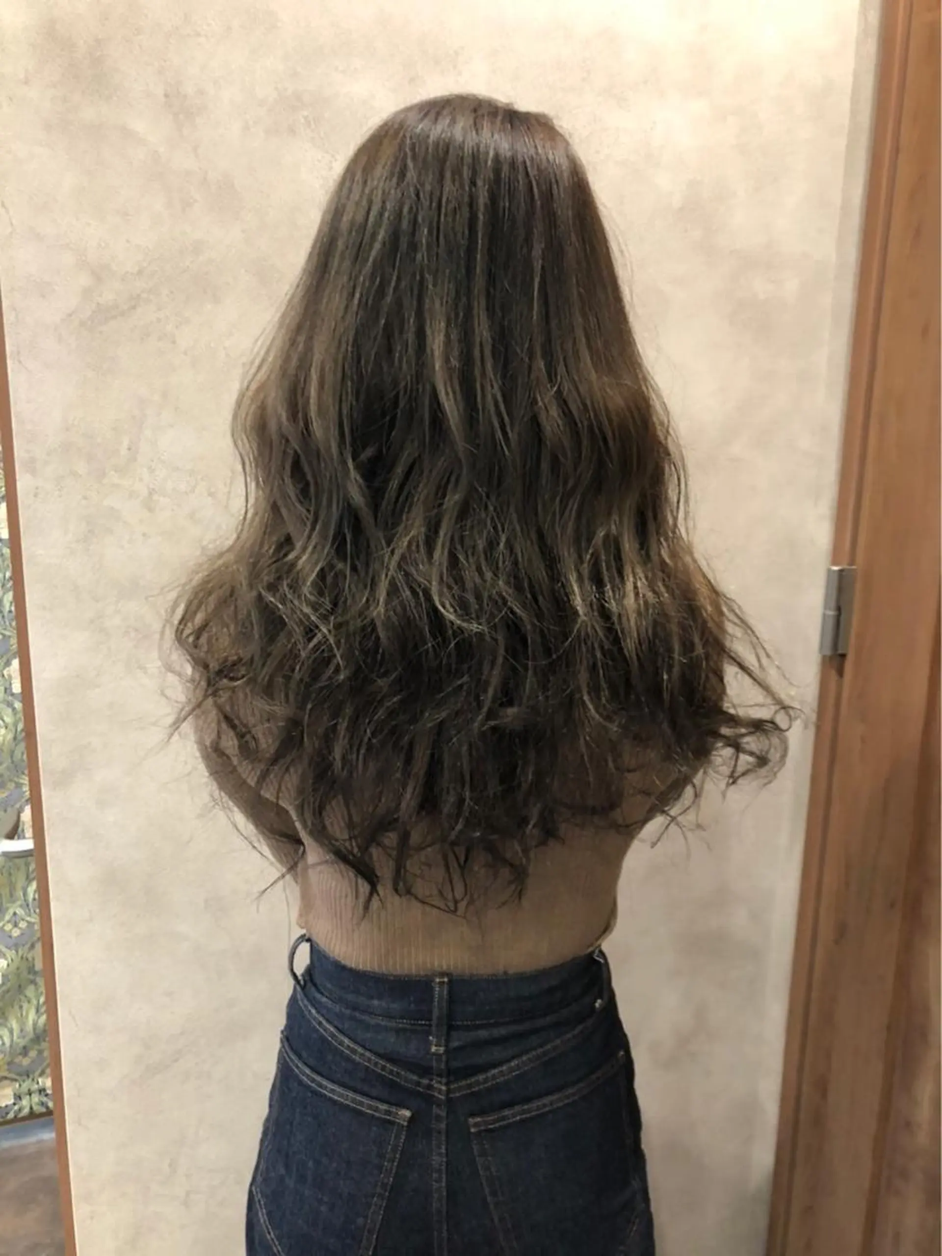 カラー ブリーチ ハイライトカラー シルバー 野咲き 美容室のマツエク・マツパデザイン