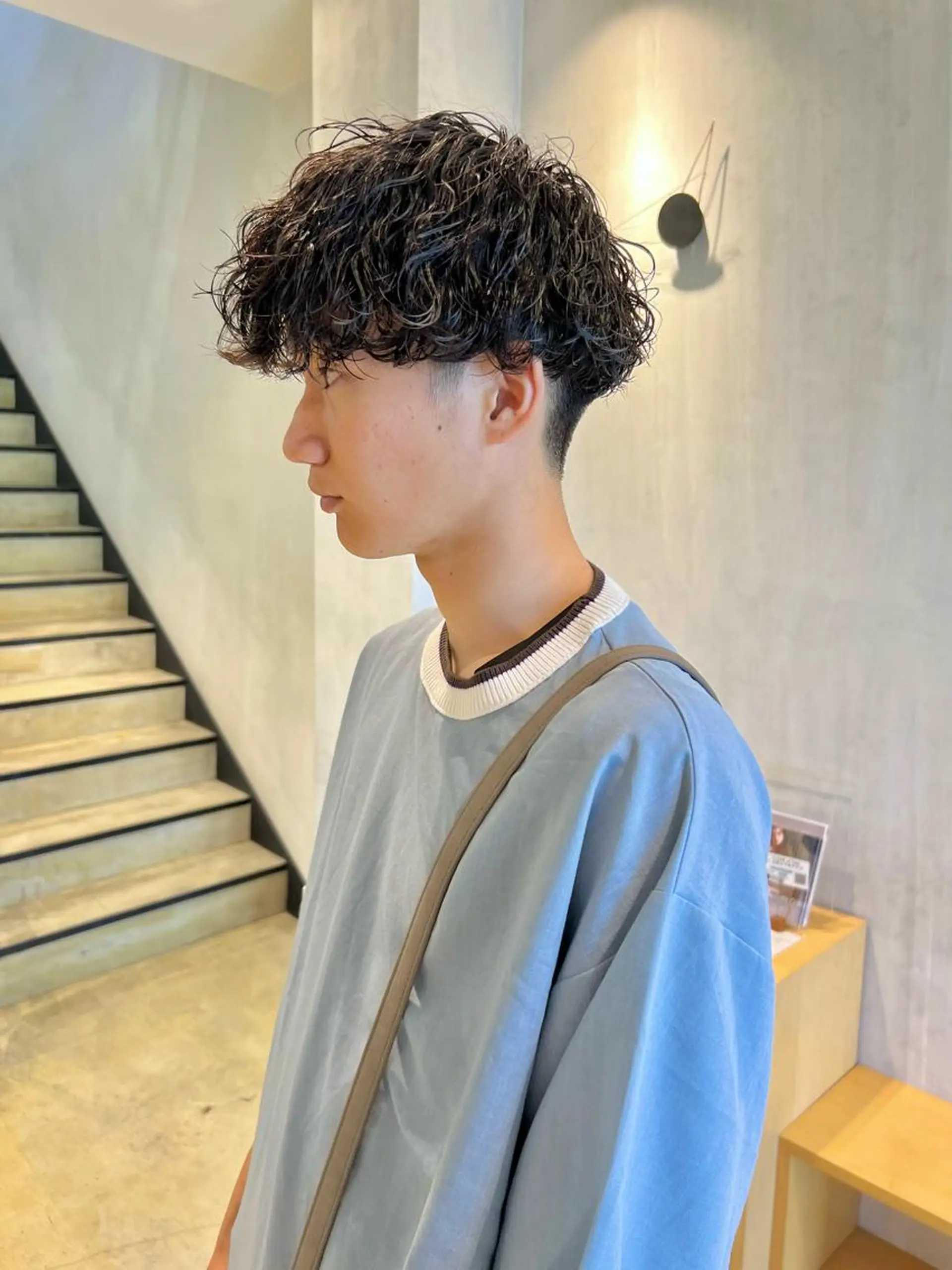 パーマ メンズ メンズパーマ 波巻きパーマ カット ヘアカラー 古川 晴輝のヘアスタイル