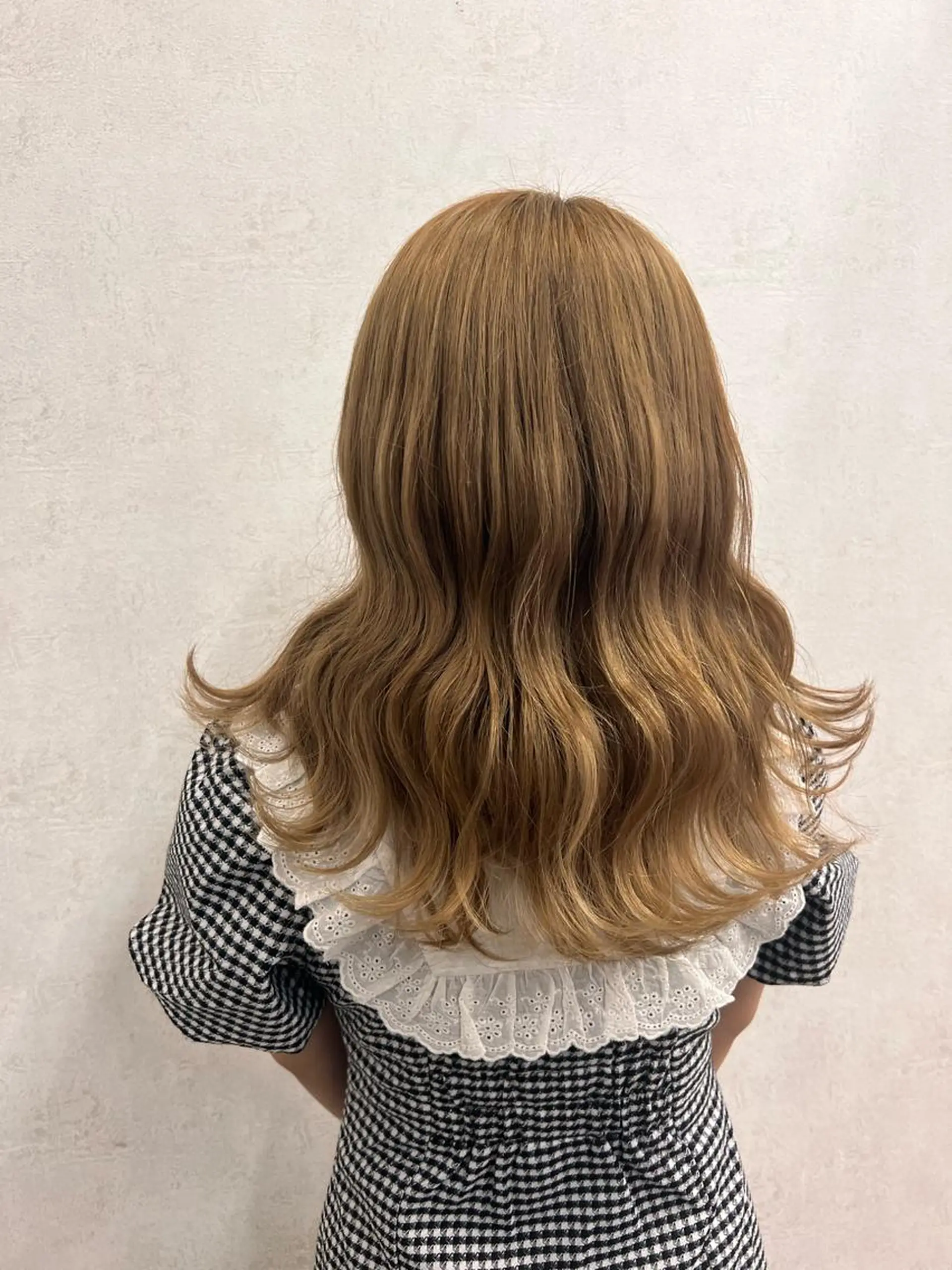 ロング ブリーチカラー 〻髪質改善〻アレンジのヘアスタイル