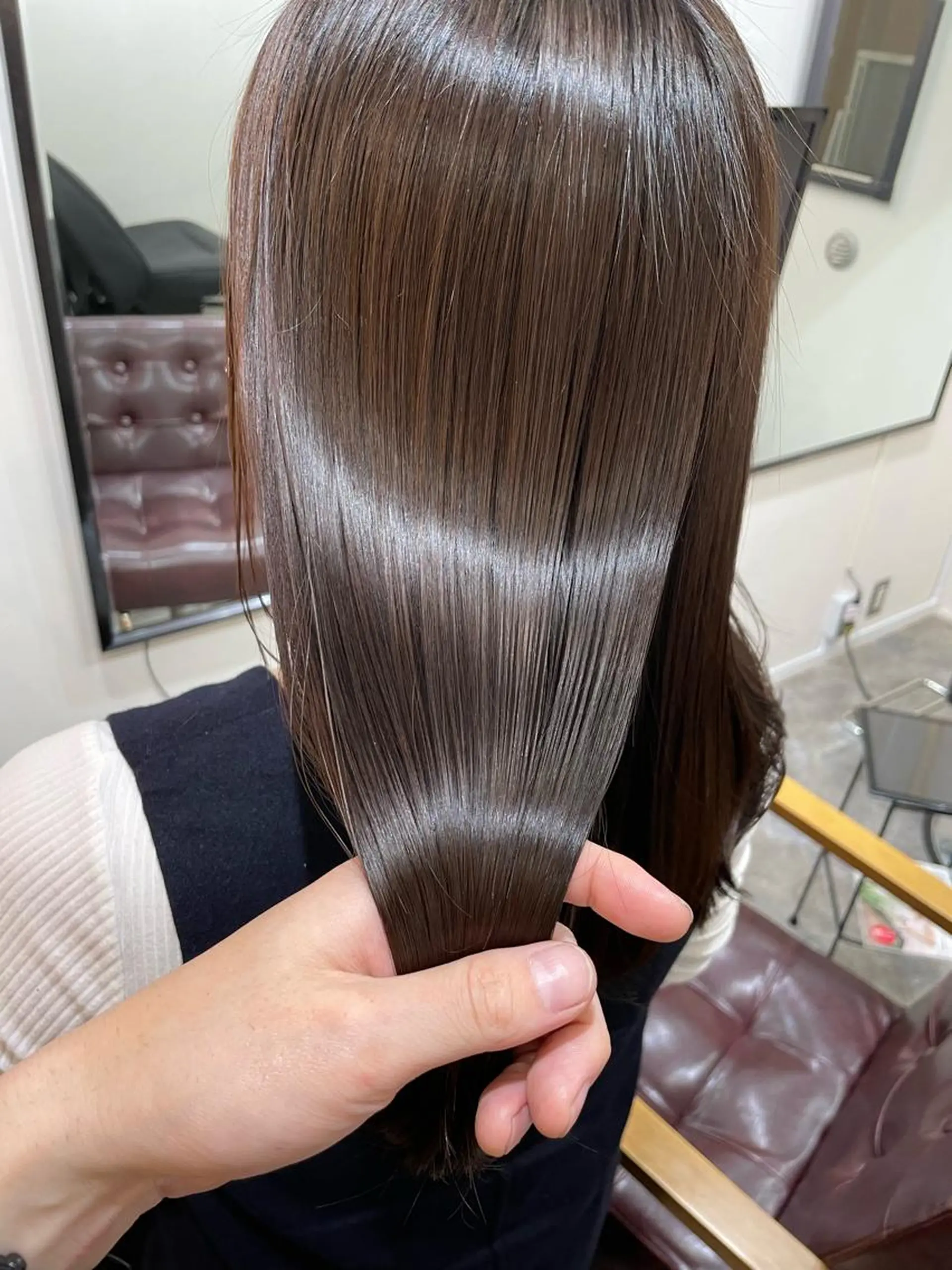 ロング カラー キッズ 髪質改善 トリートメント 縮毛矯正 トリートメント SUN GLOW  サングロウ所属・ナカノメ トシアキのヘアスタイル