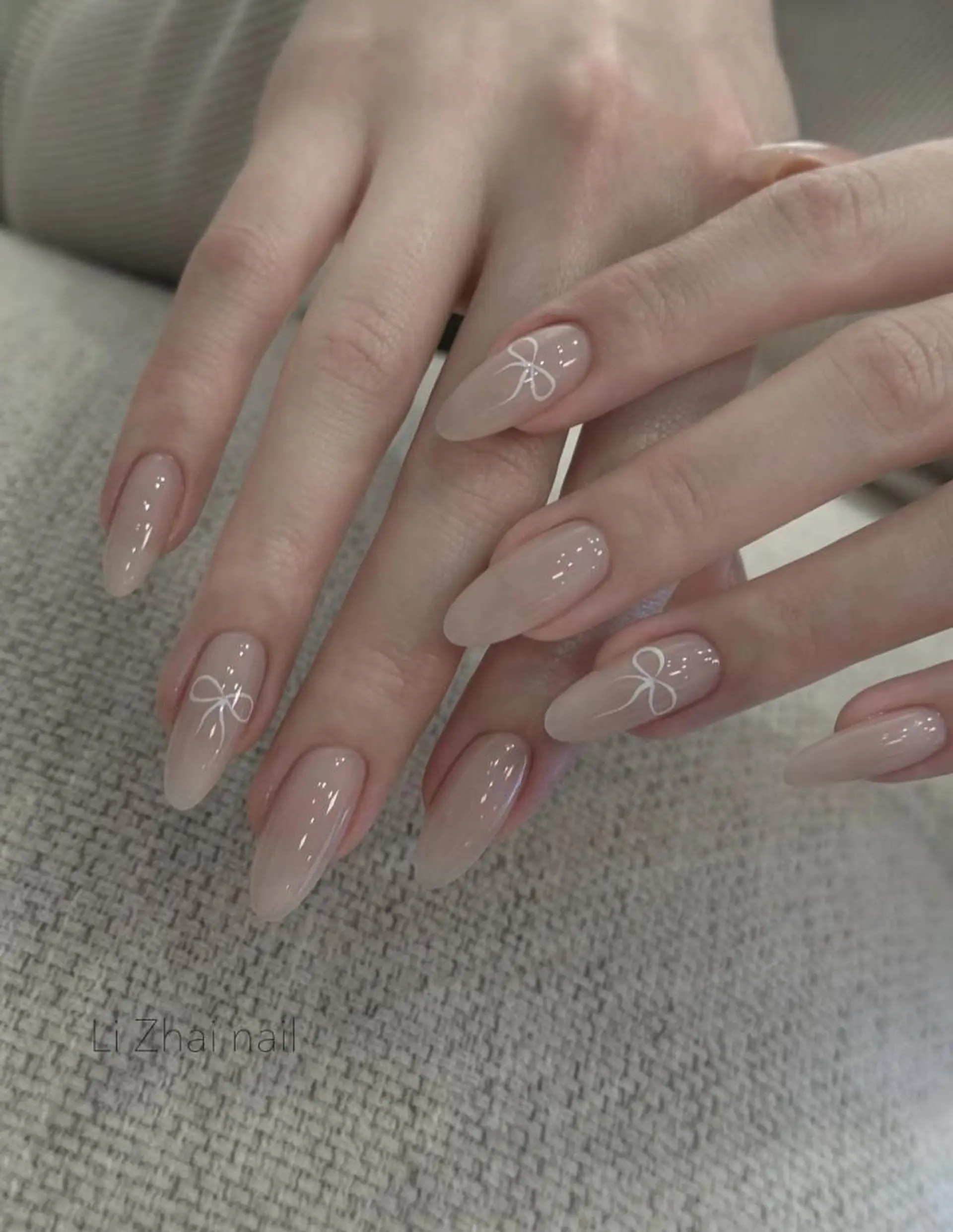 ネイル LEDアイラッシュ ∩_∩アオイのマツエク・マツパデザイン