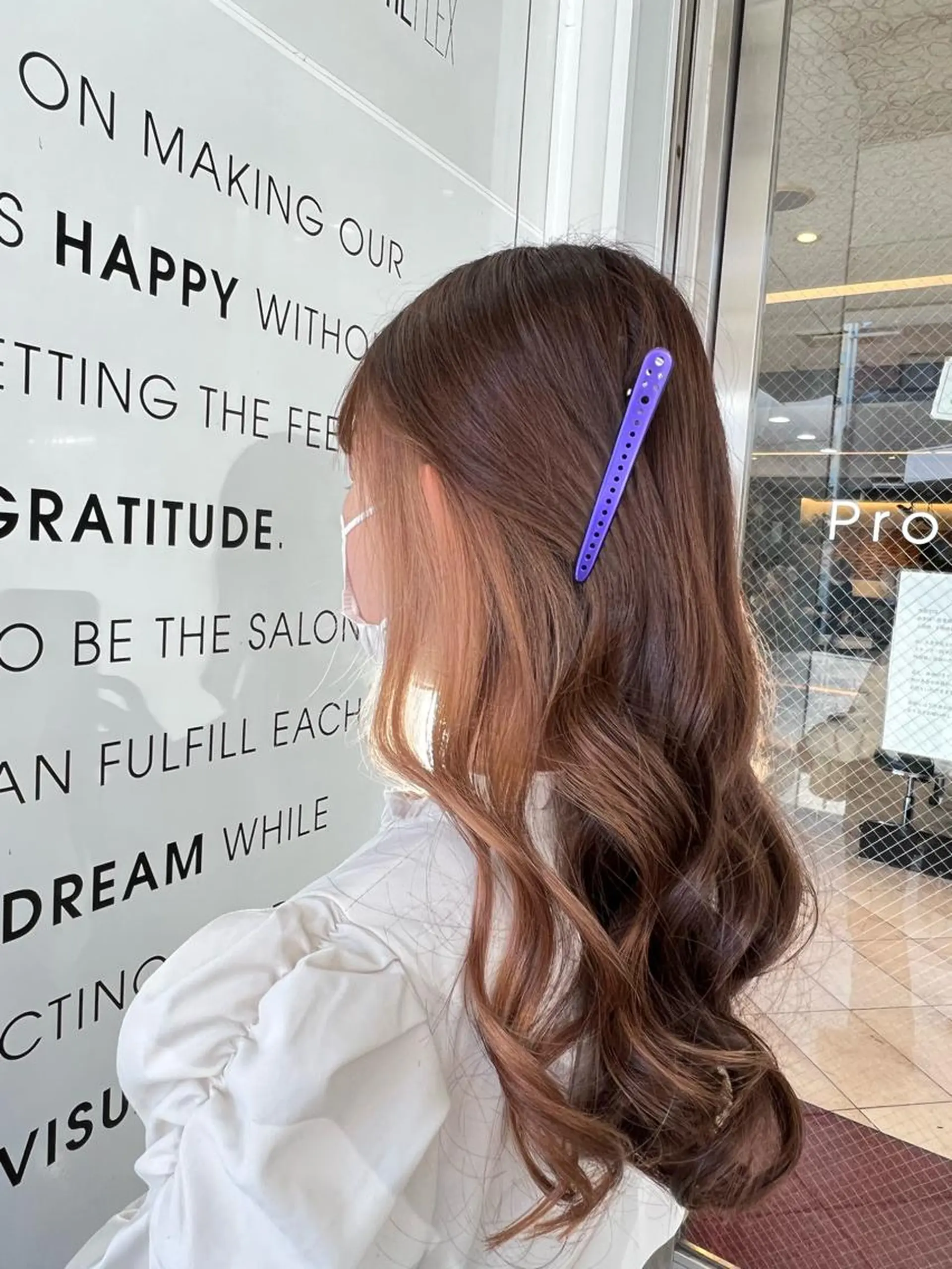 ロング カラー ベージュカラー イヤリングカラー ミルクティーベージュ 🦋インナーカラー れいな🦋のヘアスタイル