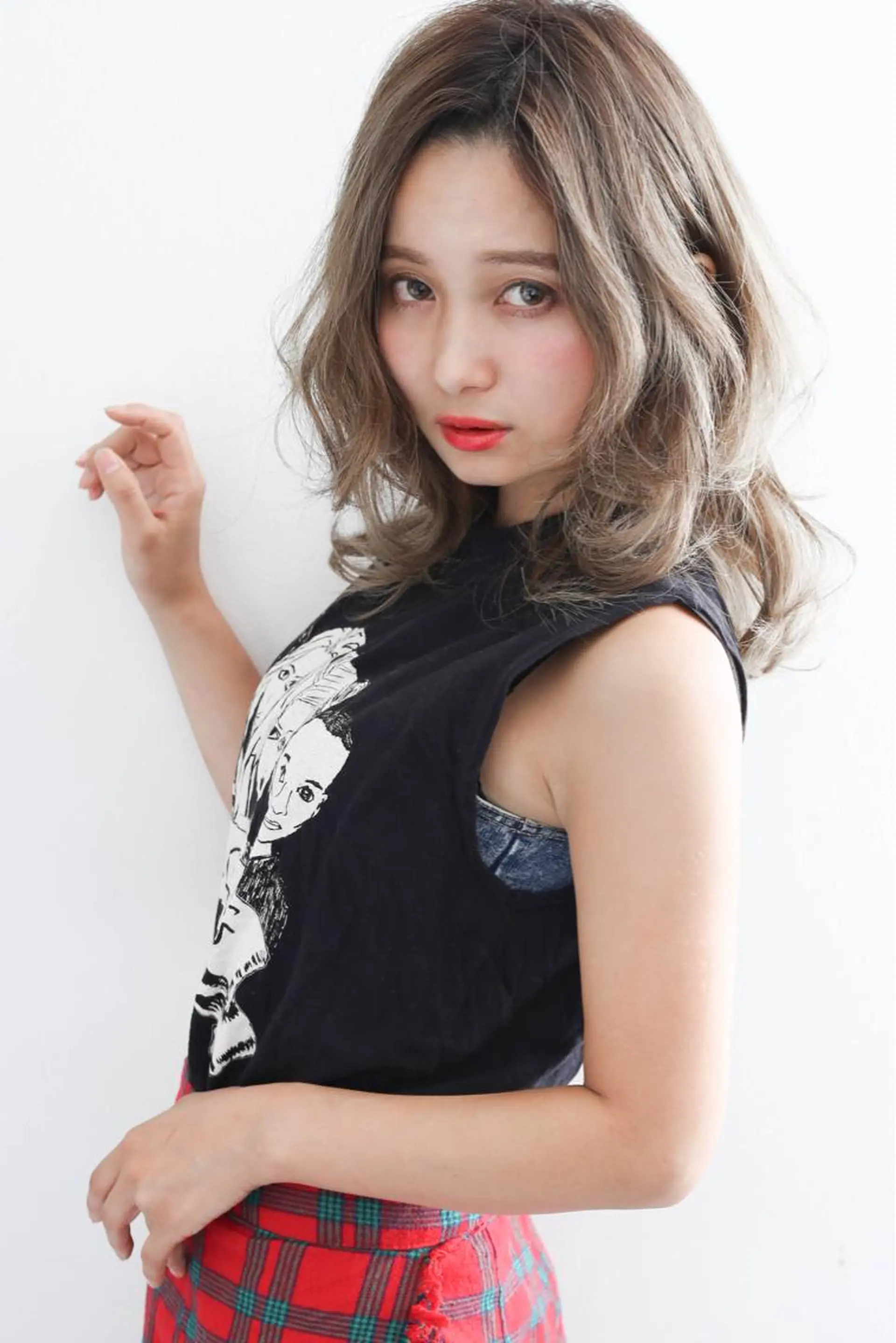 ミディアム カラー カット ヘアカラー トリートメント 松本 俊樹のヘアスタイル
