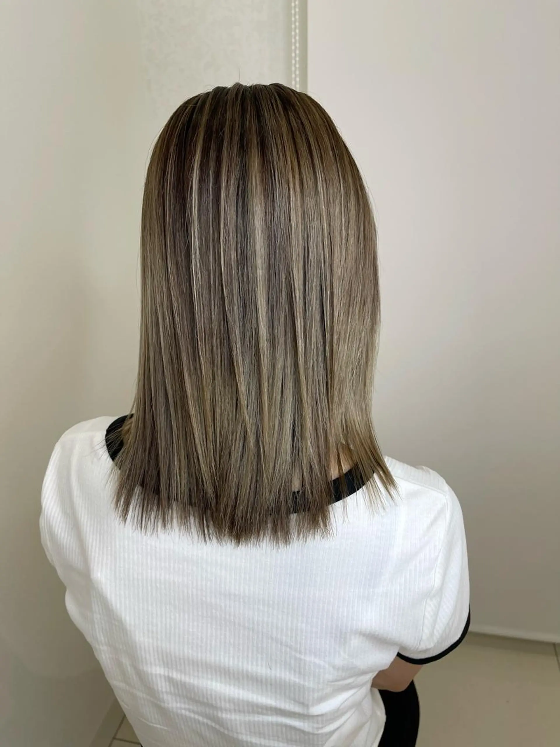 ミディアム カラー バレイヤージュ レイヤーカット ヘアカラー トリートメント 阪本祥樹/ハイライト /バレイヤージュのヘアスタイル