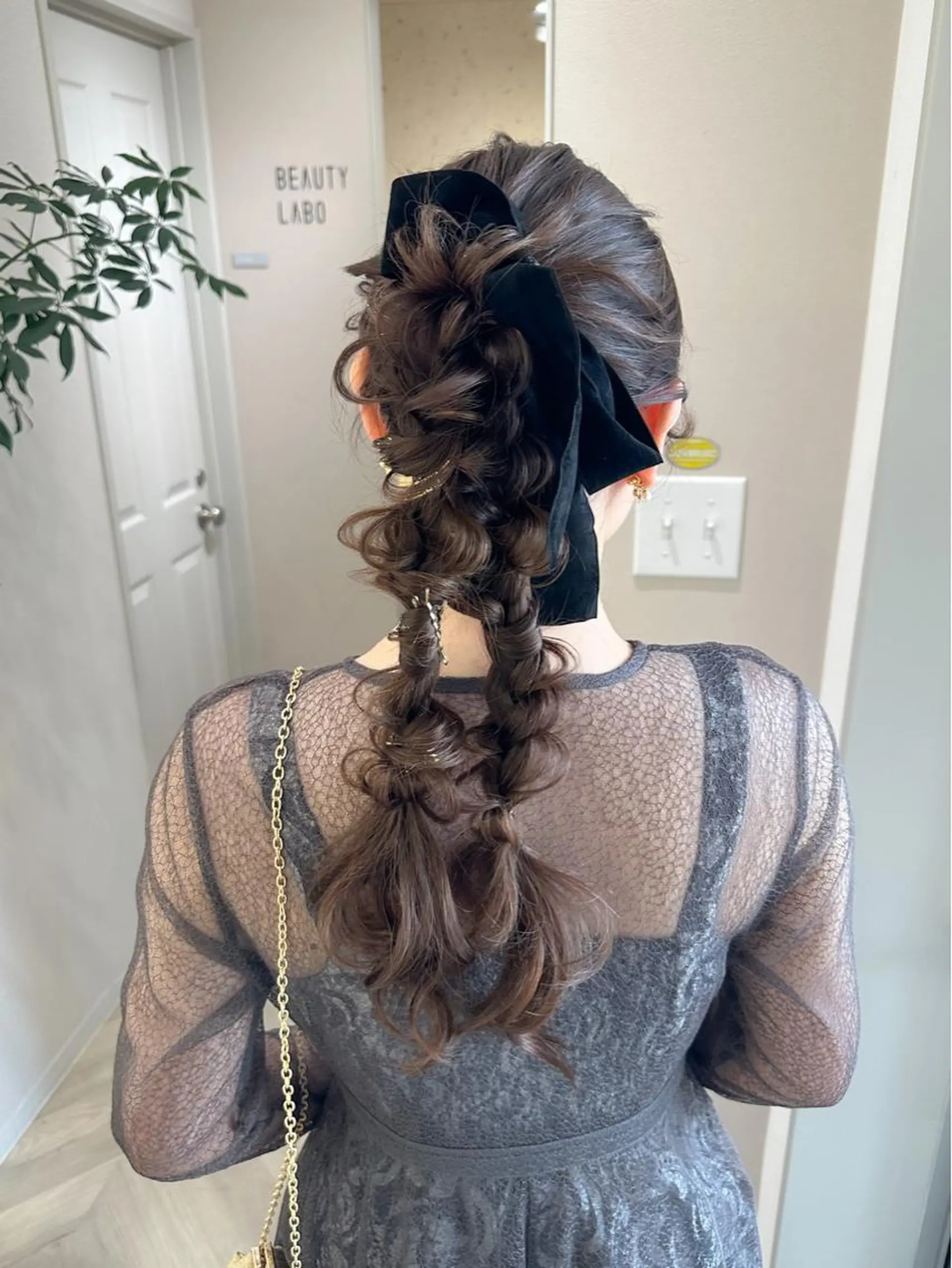 ロング カラー ヘアアレンジ ポニーテール autre所属・大久保 ひでなりのヘアスタイル