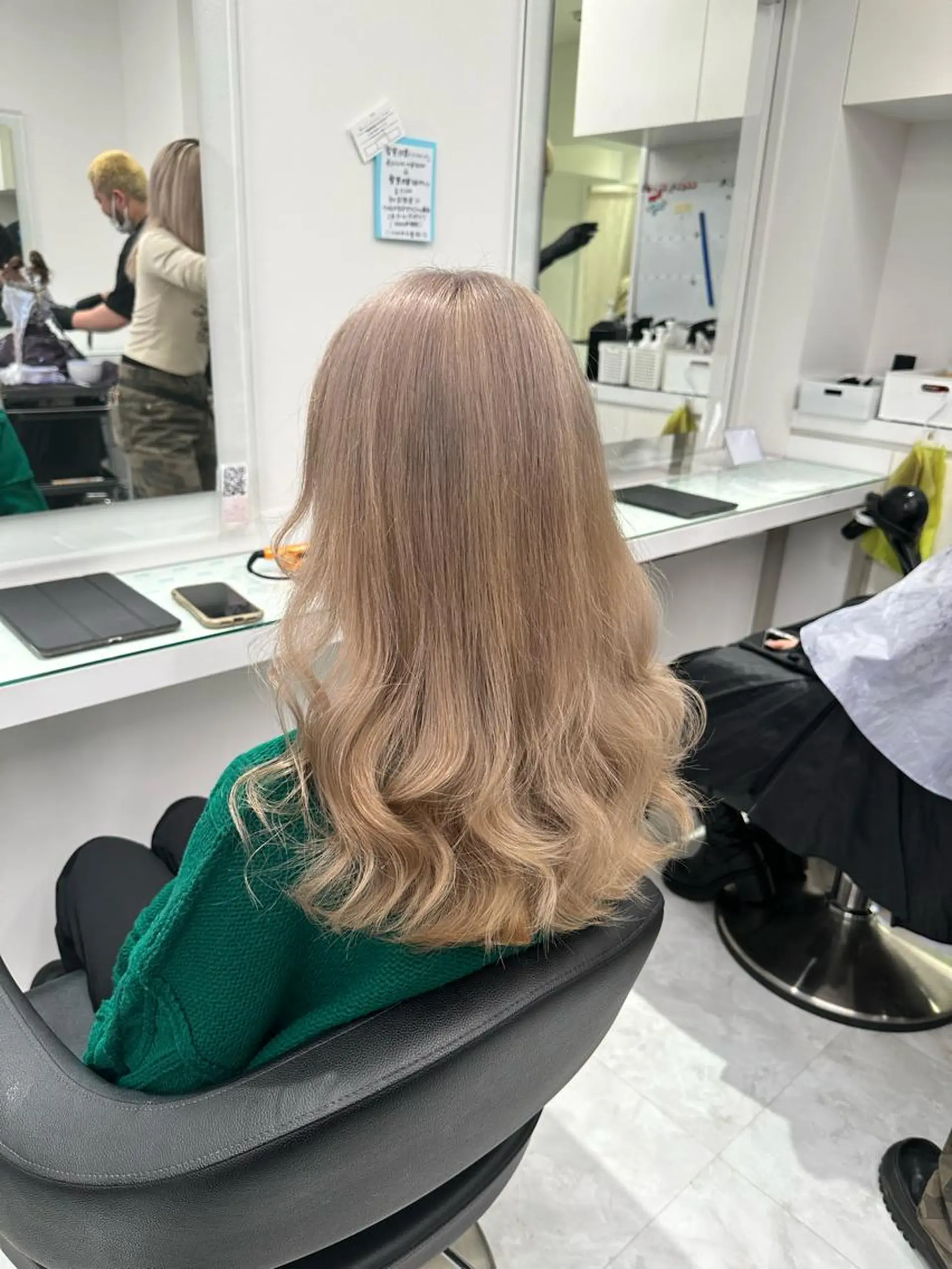 カラー マンツーマン/原宿/ 透明感カラー⭐️のヘアスタイル