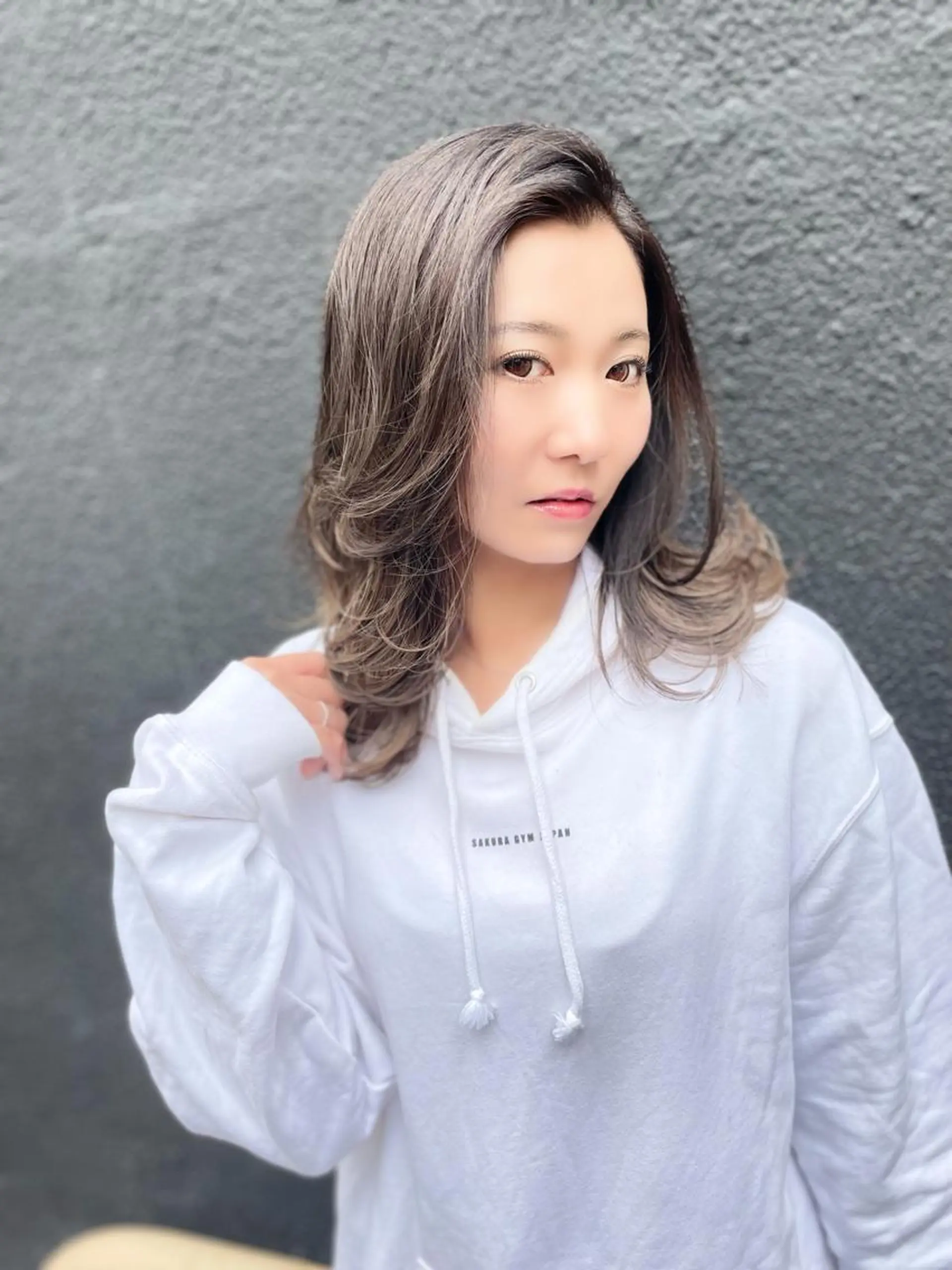 セミロング カラー カット ヘアカラー トリートメント TMJ所属・バズる韓国ヘア 🇰🇷溝邊　拓麿のヘアスタイル