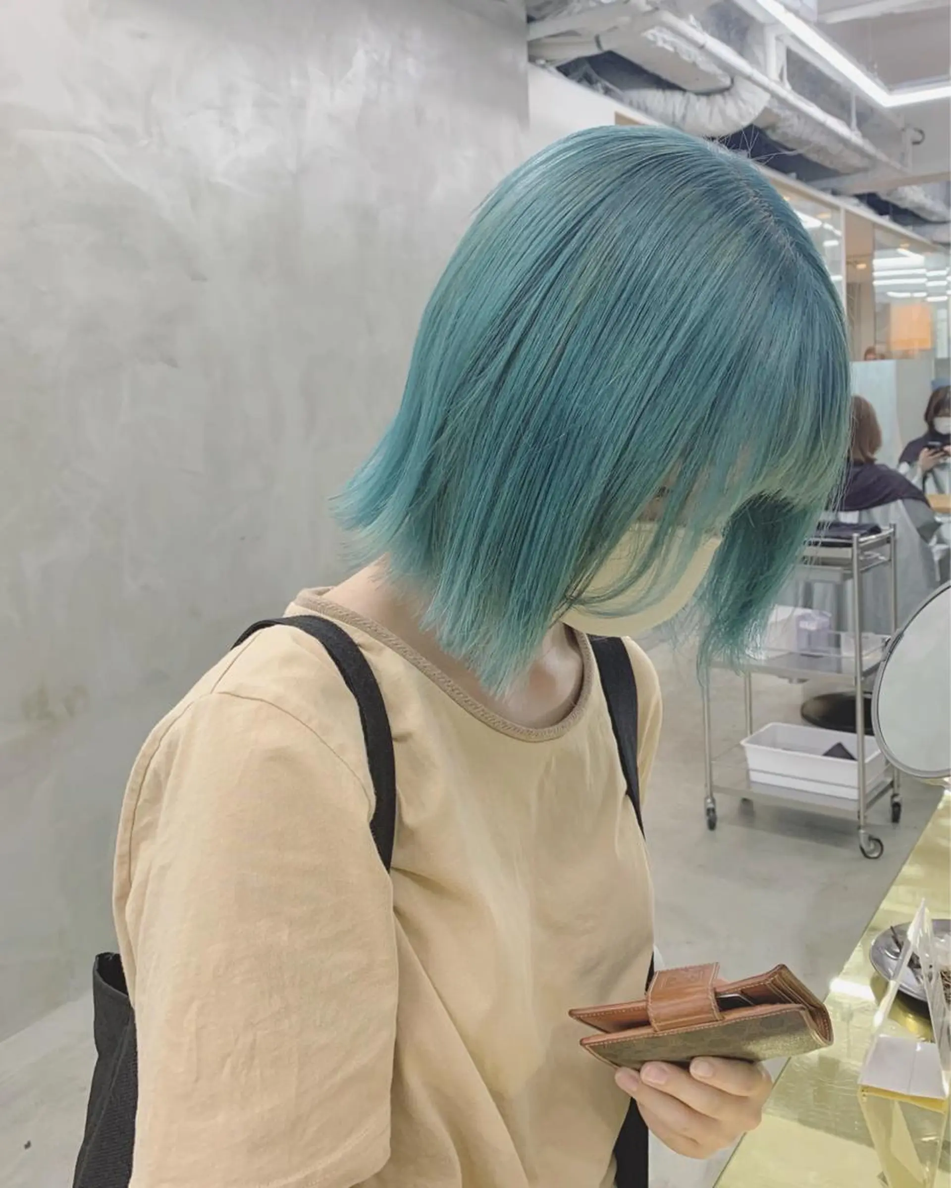 ミディアム カラー ブームボックス所属・🐝ハイトーンカラー hachi🐝のヘアスタイル