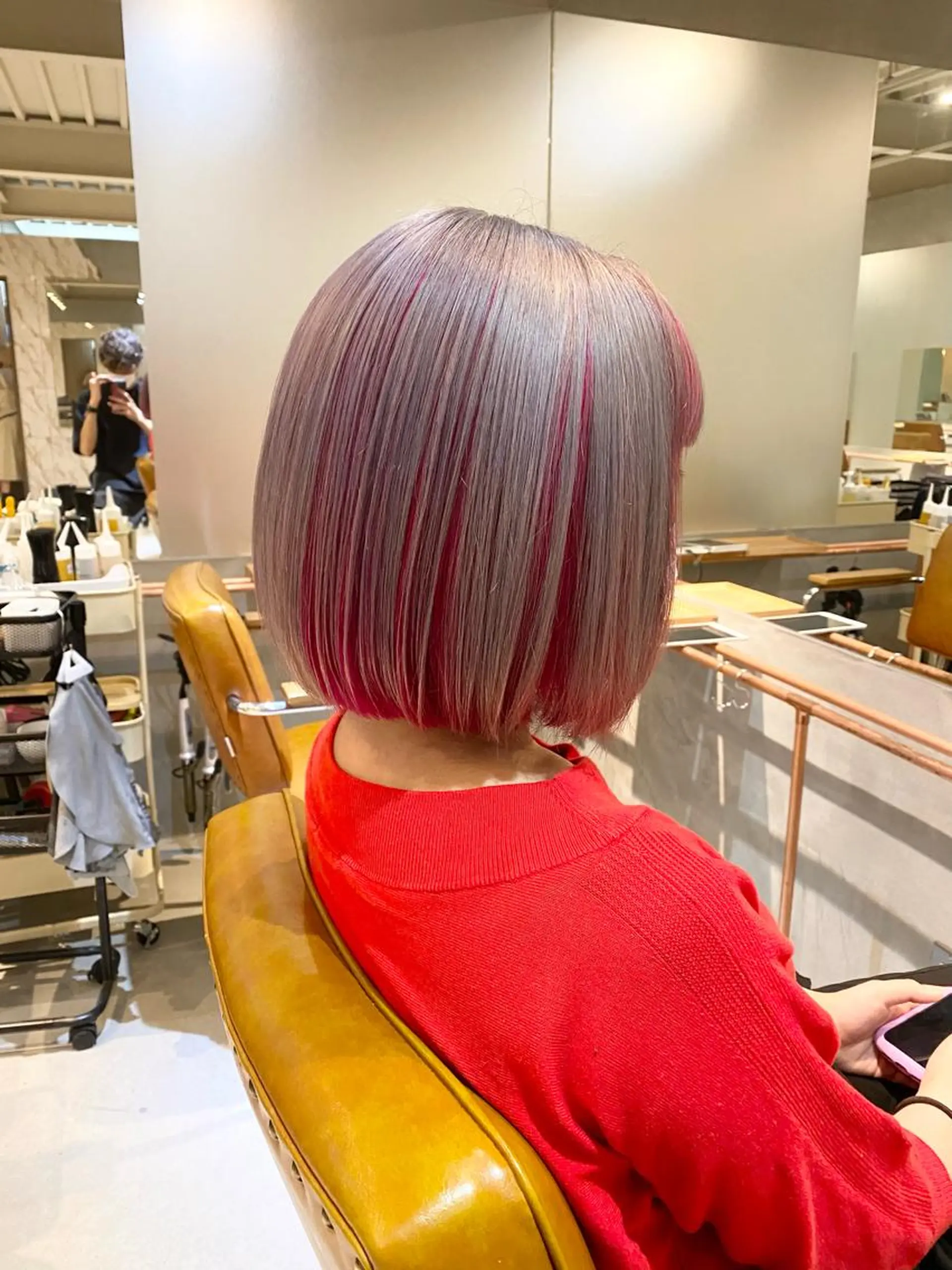 ショート カラー インナーカラー ピンクカラー シルバー Masena所属・Director 🌈中川慎之介のヘアスタイル