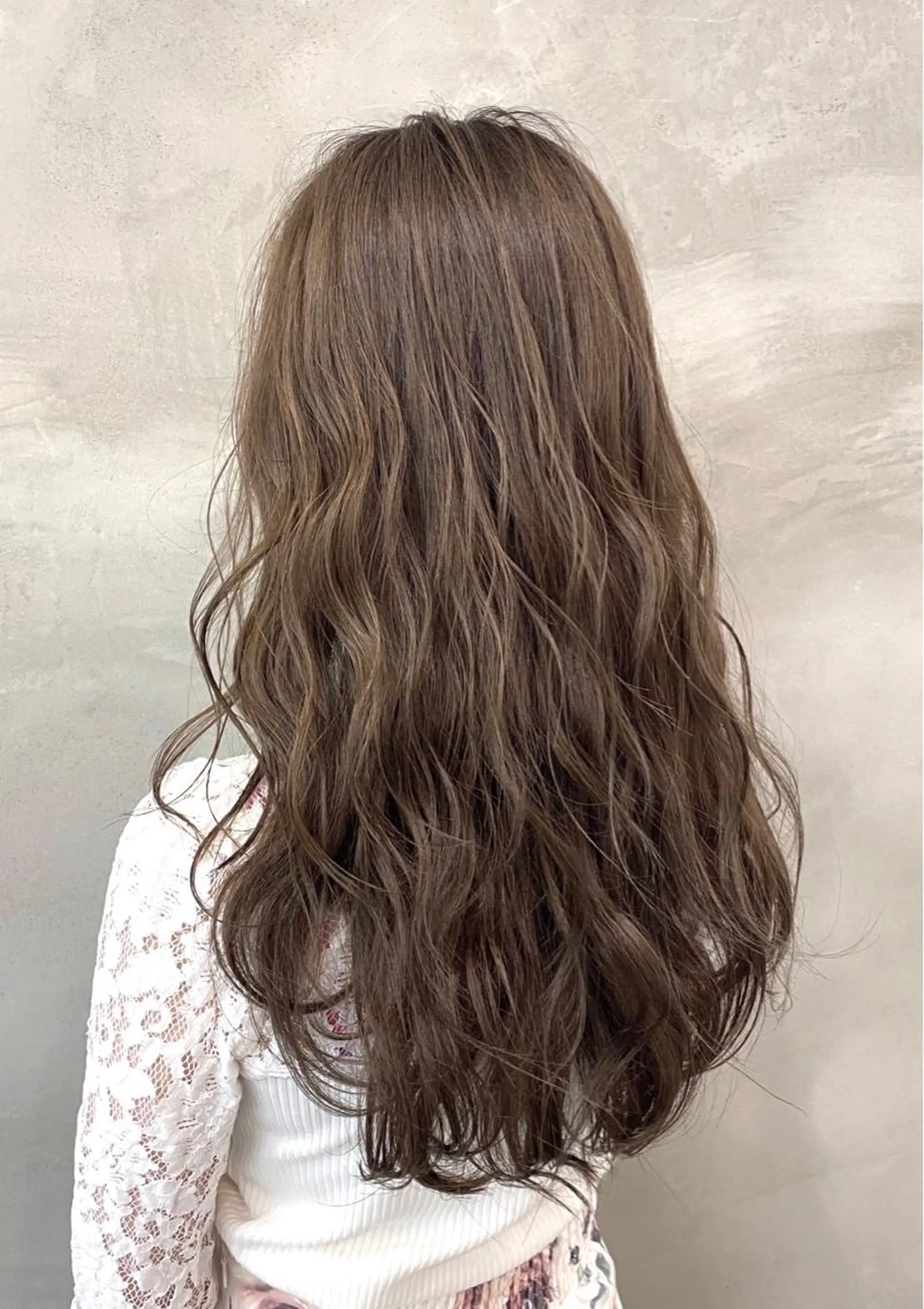 ロング カラー アッシュ ベージュカラー ヘアカラー トリートメント pesca 長町南店 OIKAWAのヘアスタイル