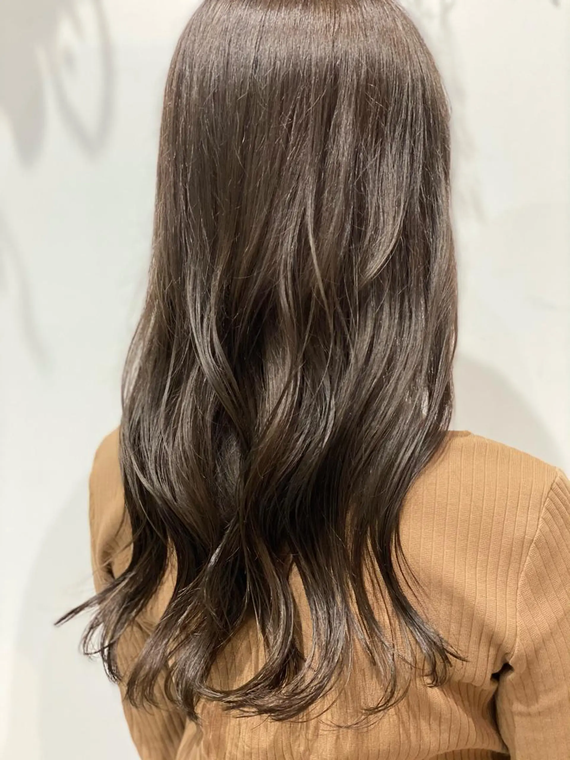 ロング カラー 透明感カラー Linda Hiro所属・坂下 麻梨奈のヘアスタイル