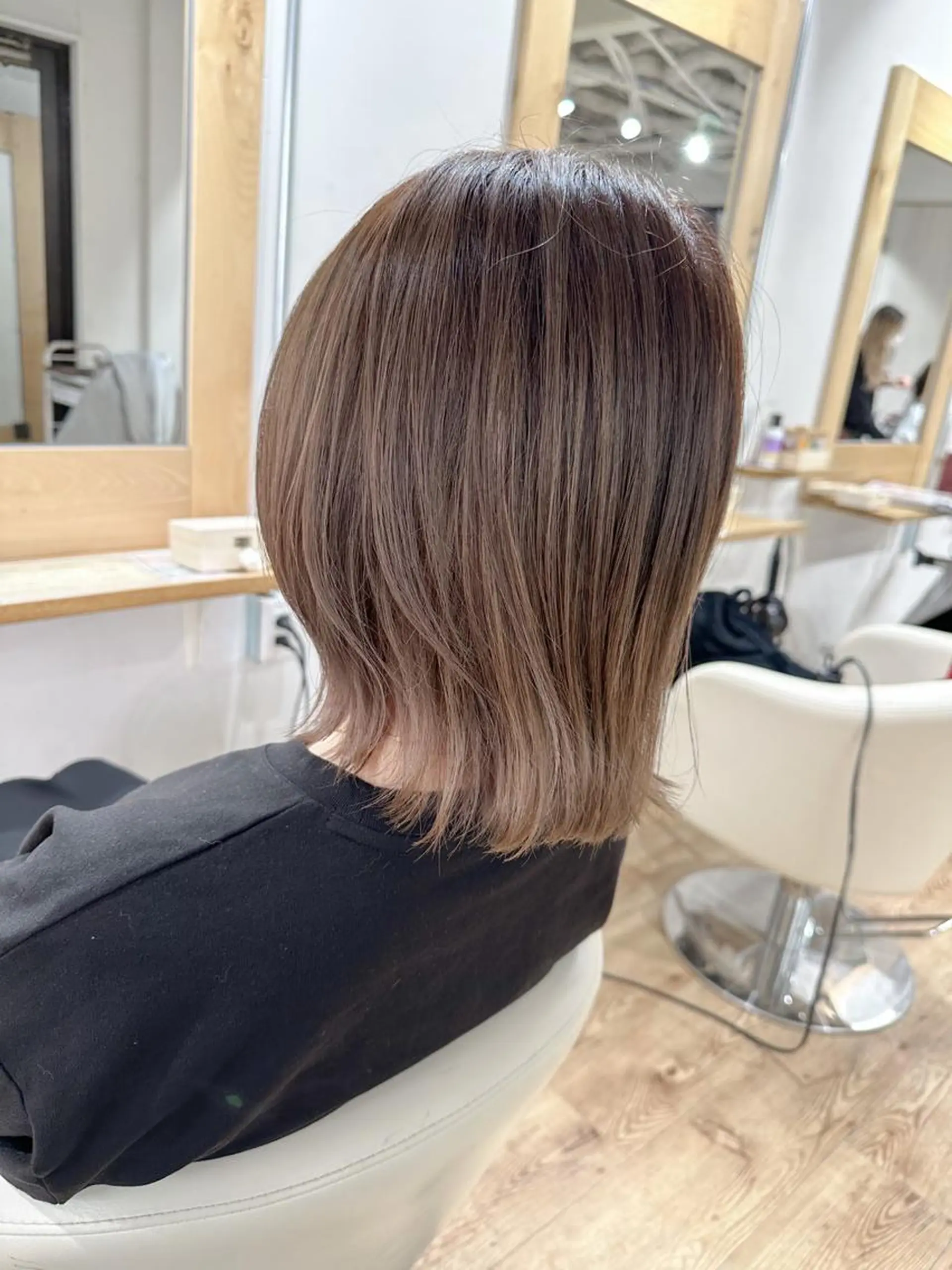 ショート カラー バレイヤージュ ブリーチ デザインカラー ダブルカラー グラデーションカラー ヘアカラー Kensho 京都駅 ケアブリーチのヘアスタイル