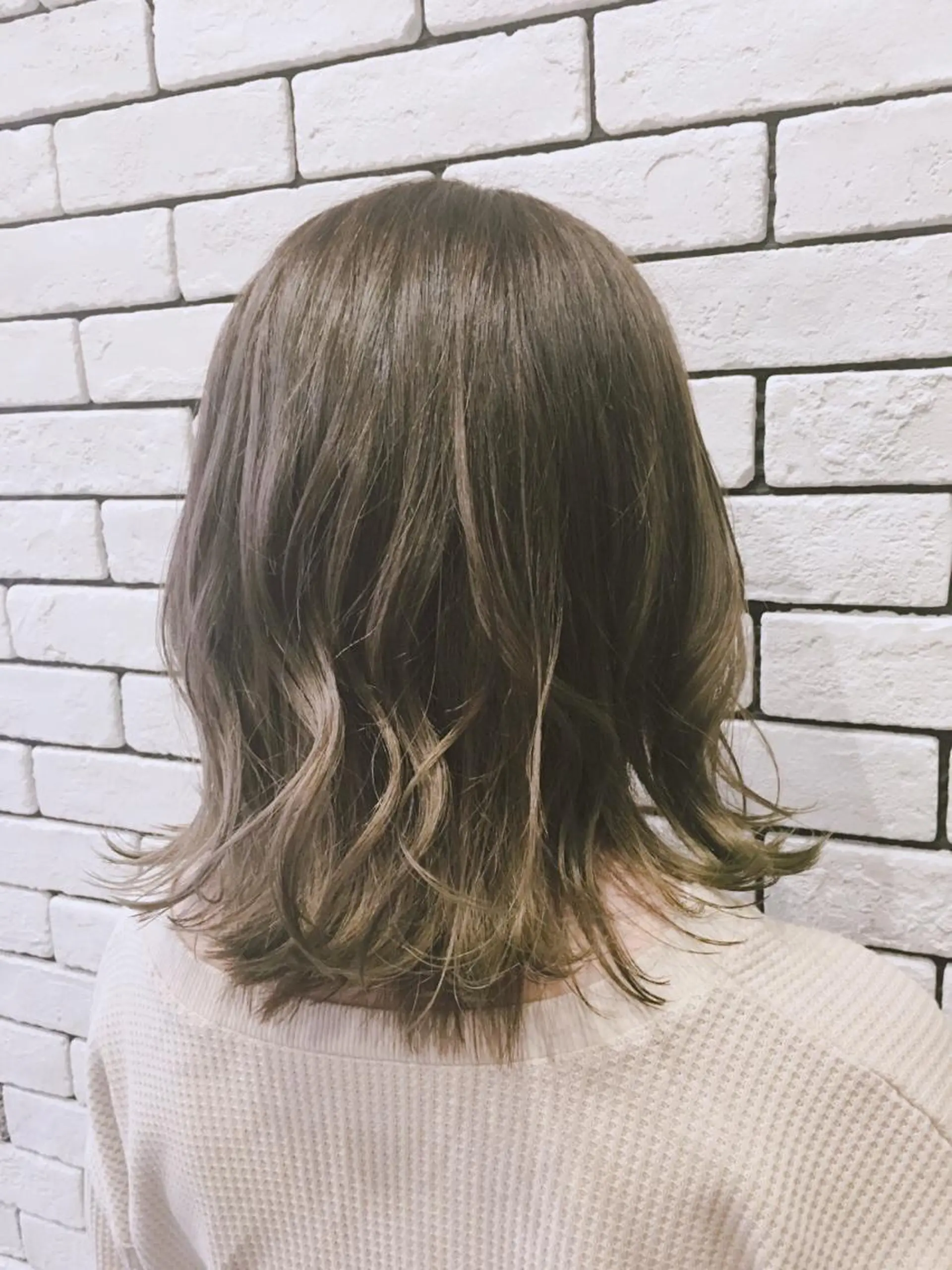 ミディアム mare所属・＊＊＊ natsumiのヘアスタイル