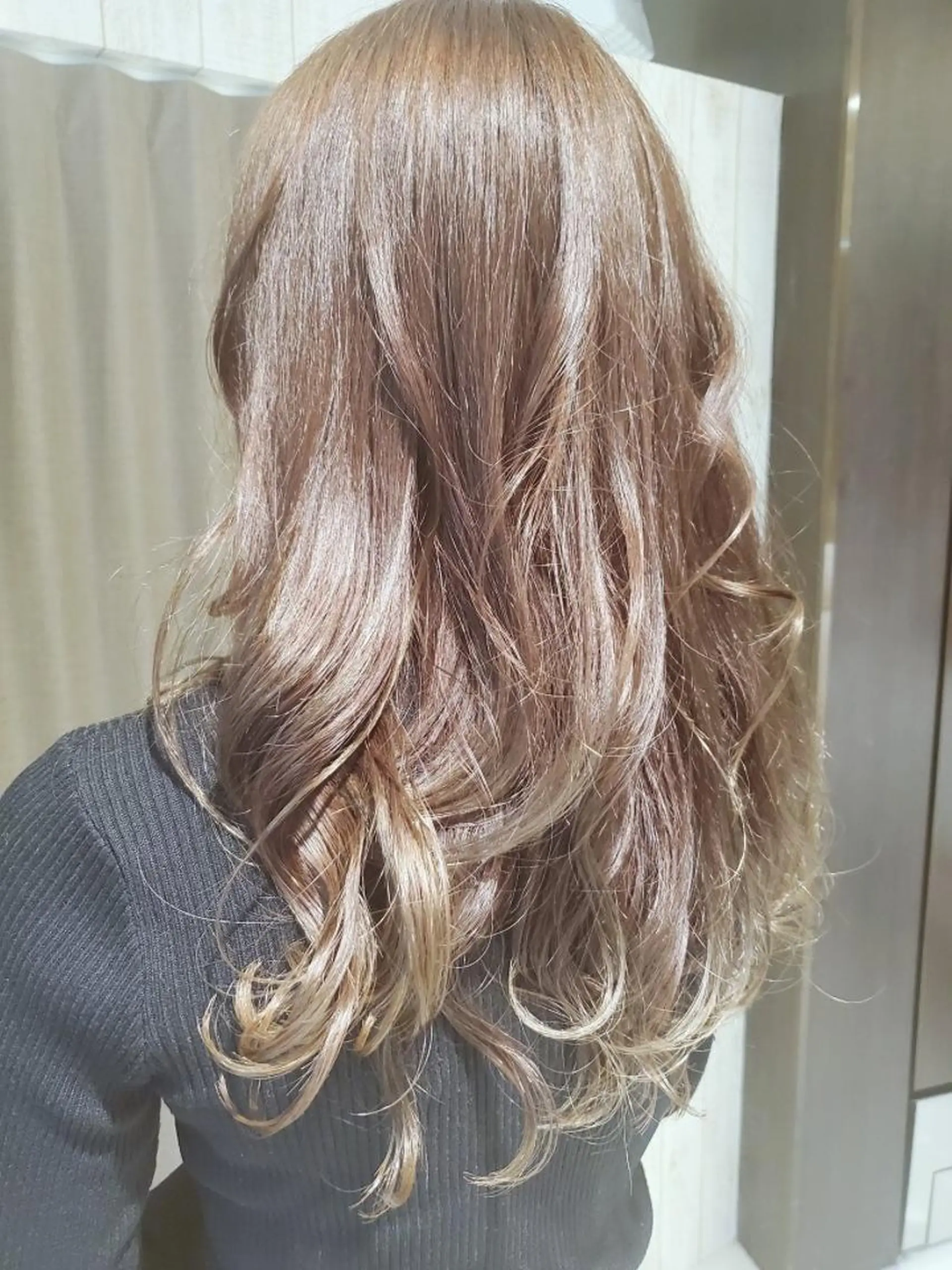 カラー 中島 稔のヘアスタイル