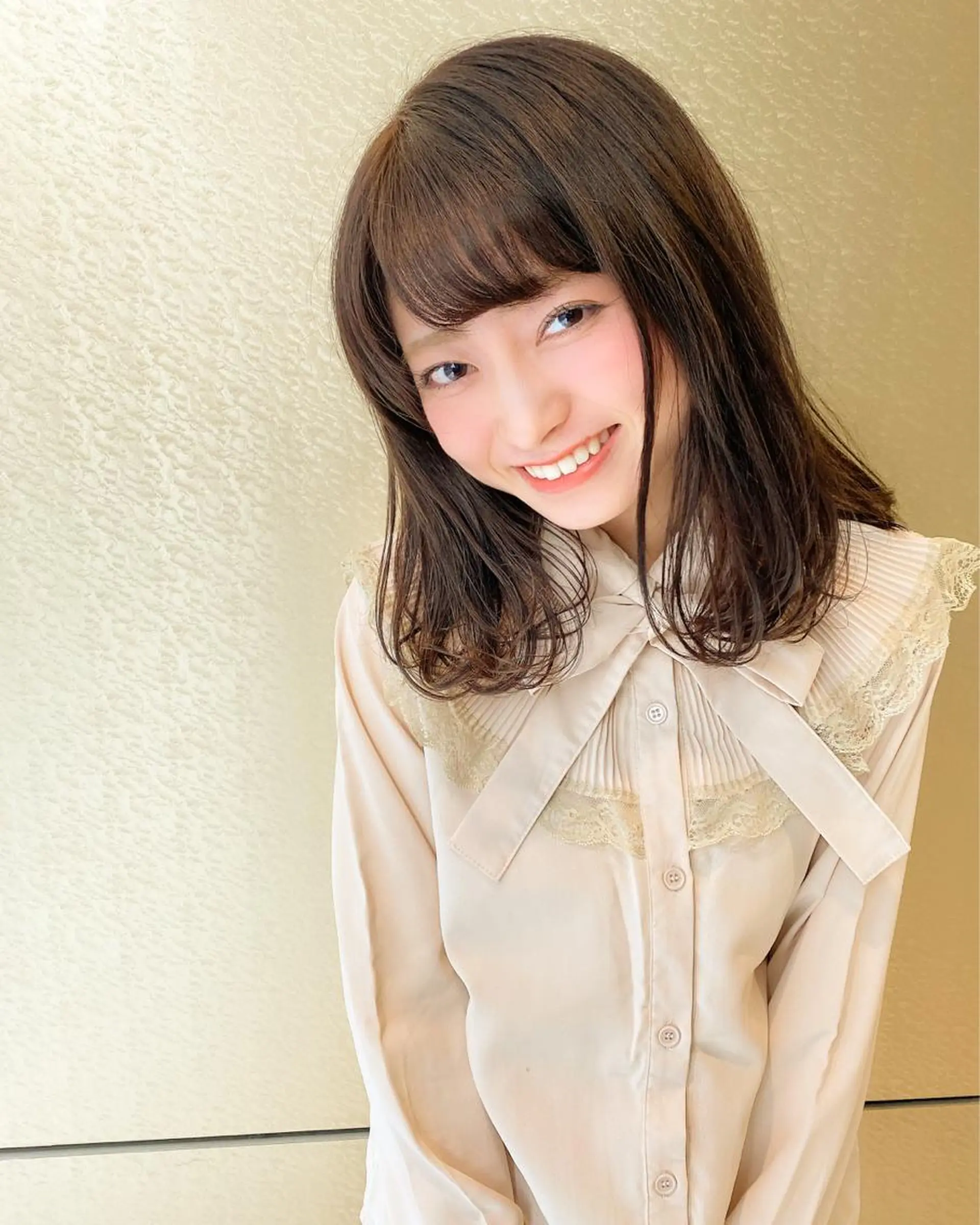 ミディアム ボブ/縮毛矯正/ 高嶋 優のヘアスタイル