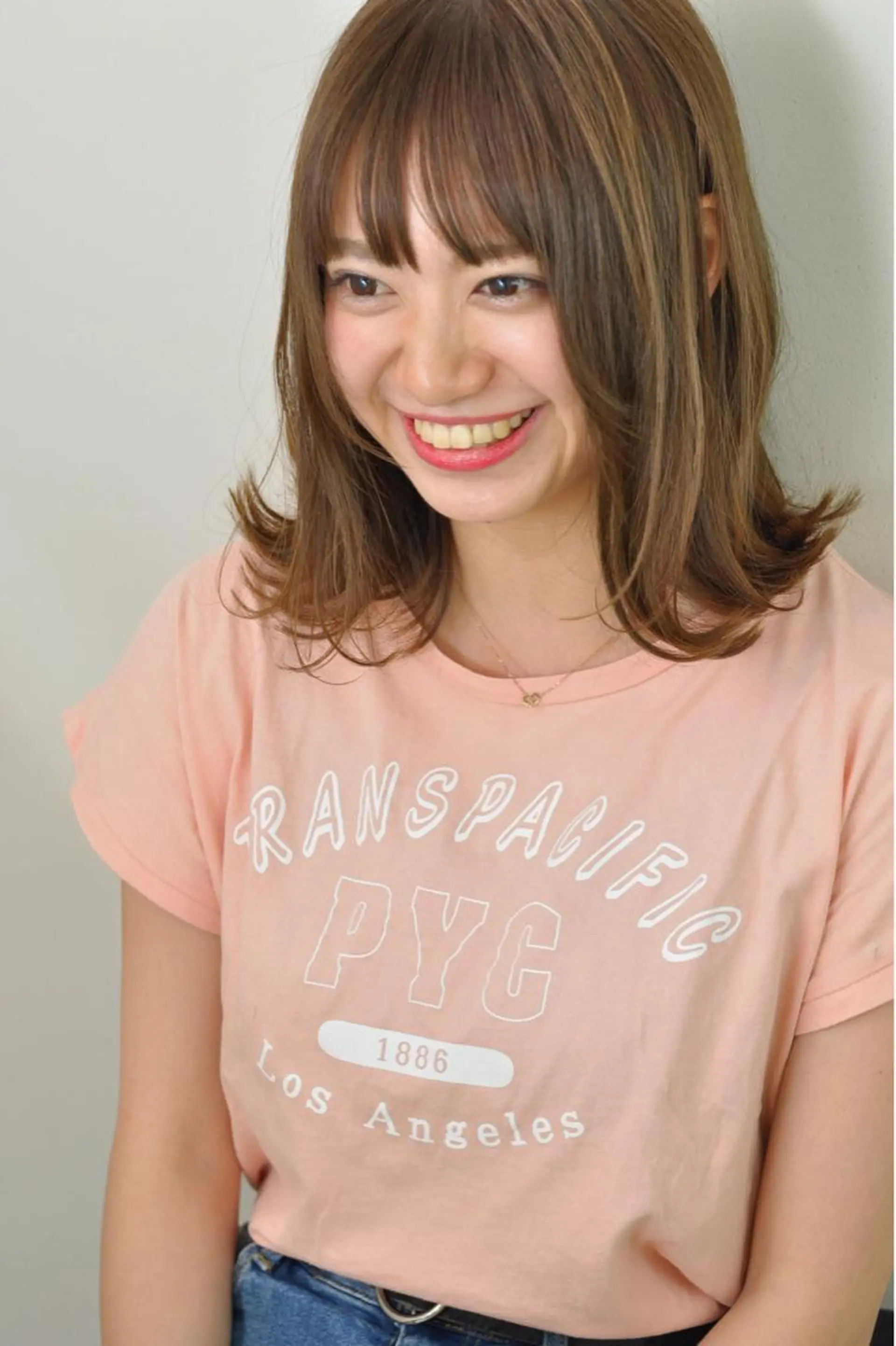 ミディアム カラー 外ハネヘア ere hair salonのヘアスタイル