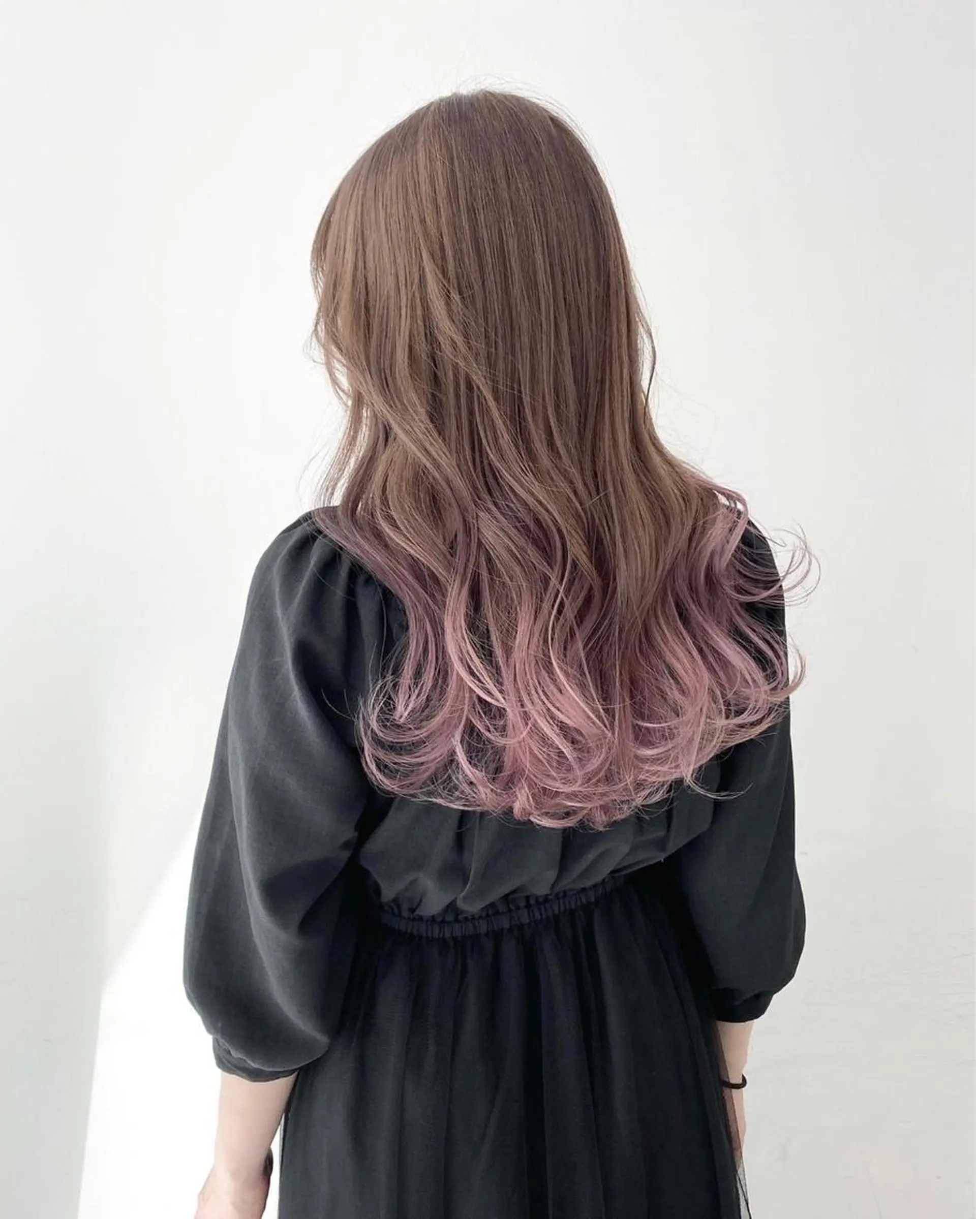 ロング カラー ヘアアレンジ グラデーションカラー ピンクカラー 【公式】amble luxe池袋東口♻️のヘアスタイル