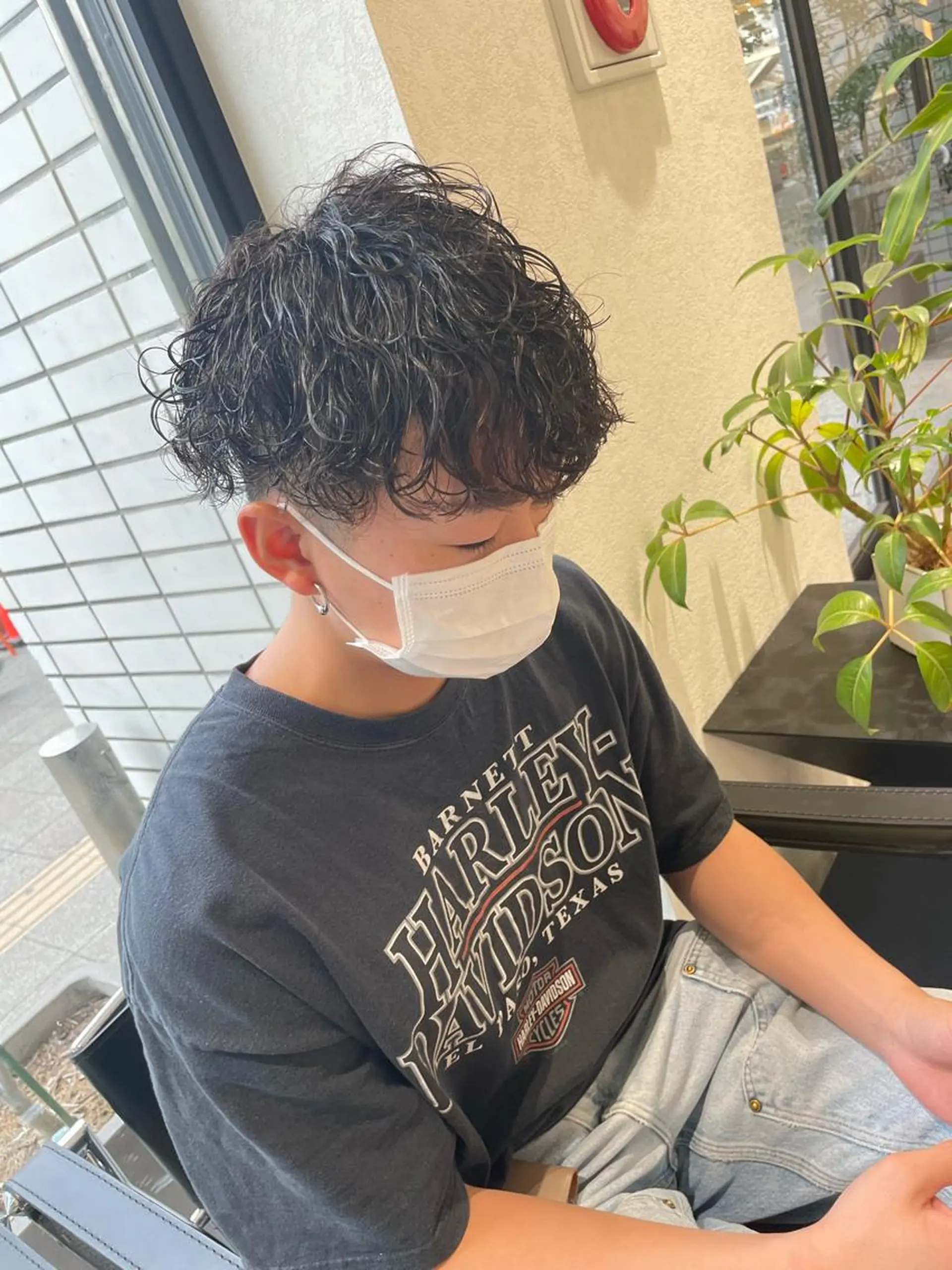 ショート パーマ メンズ 波巻きパーマ カット パーマ トリートメント ヘアセット メンズ特化店長✨ 9/13空◎岡本一真のヘアスタイル