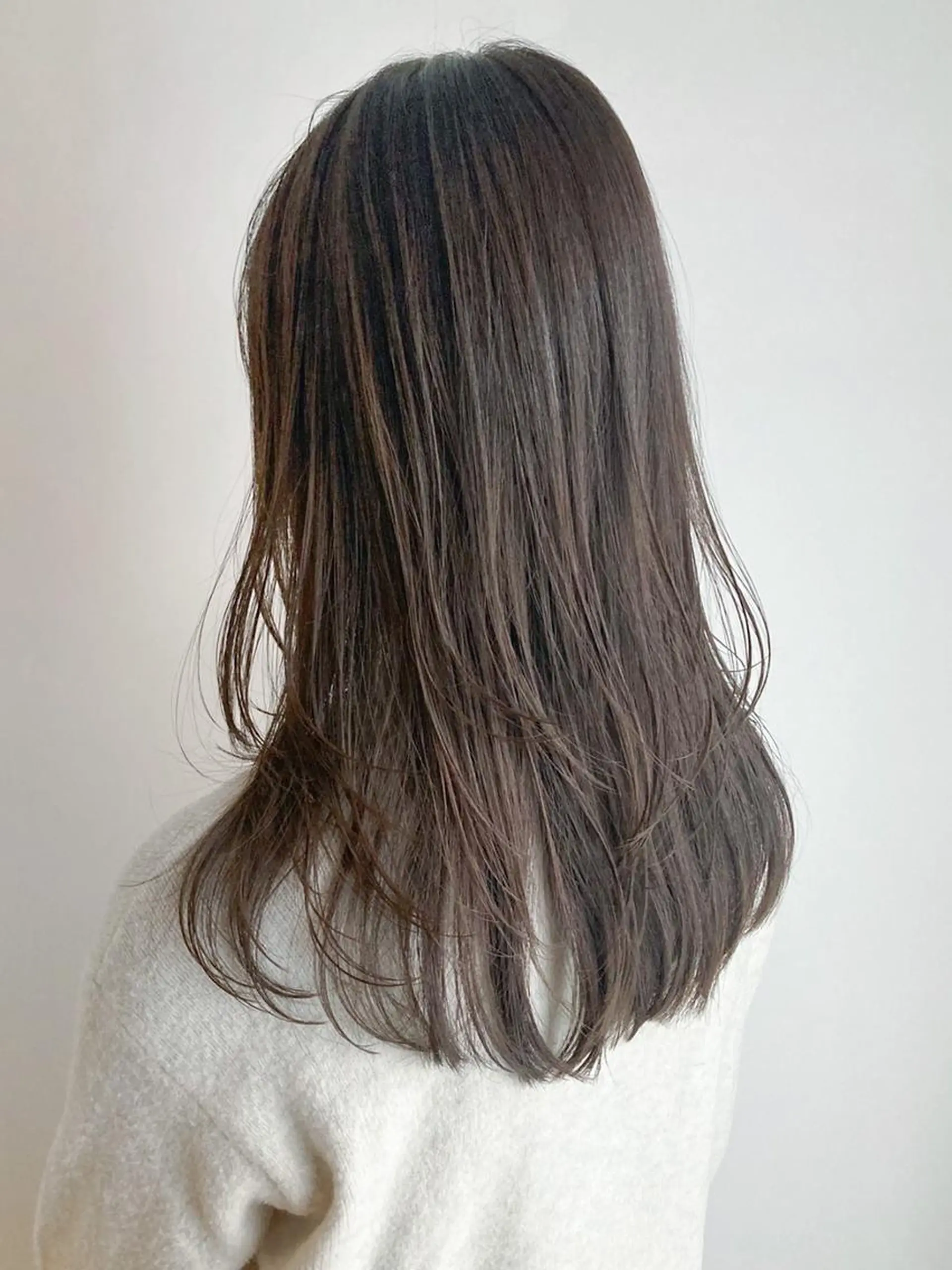 ミディアム カラー パーマ ヘアアレンジ ブラウンカラー オリーブブラウン レイヤーカット ITbyALBUM 中野店のヘアスタイル