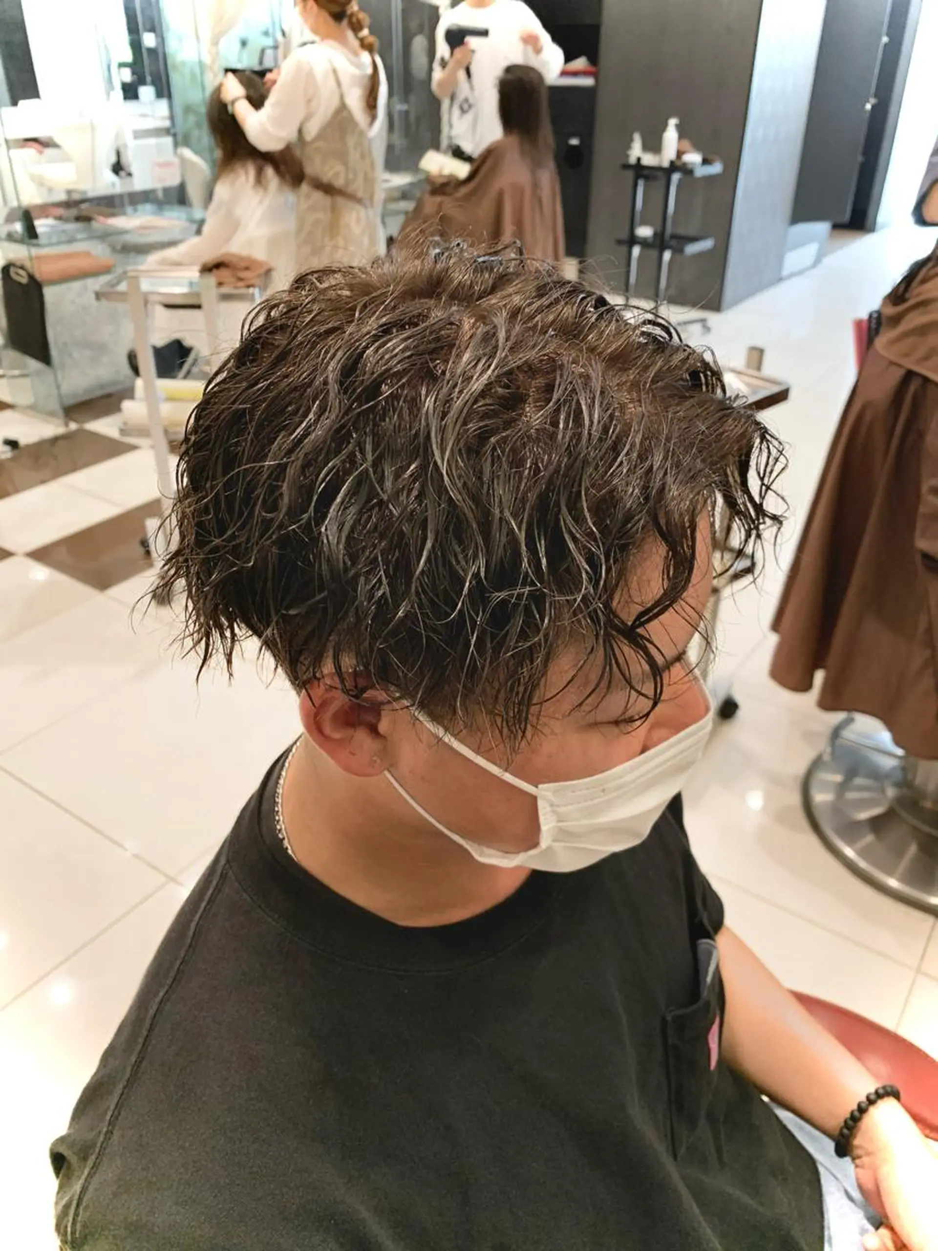カラー ブリーチ 学生 L PLACE所属・L PLACE 丸山一希のヘアスタイル