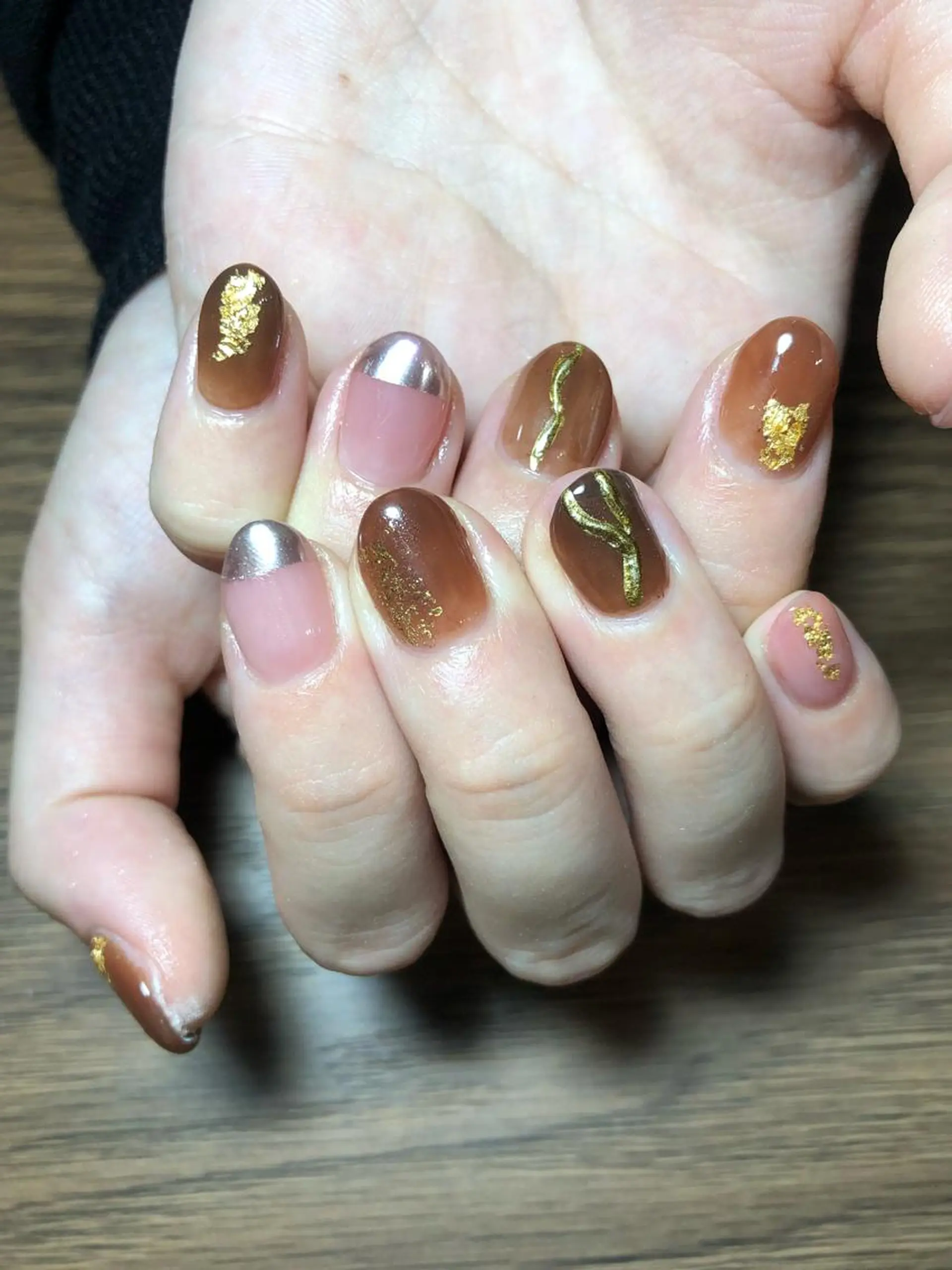 ミディアム ネイル Iwasaki Maiのネイルデザイン