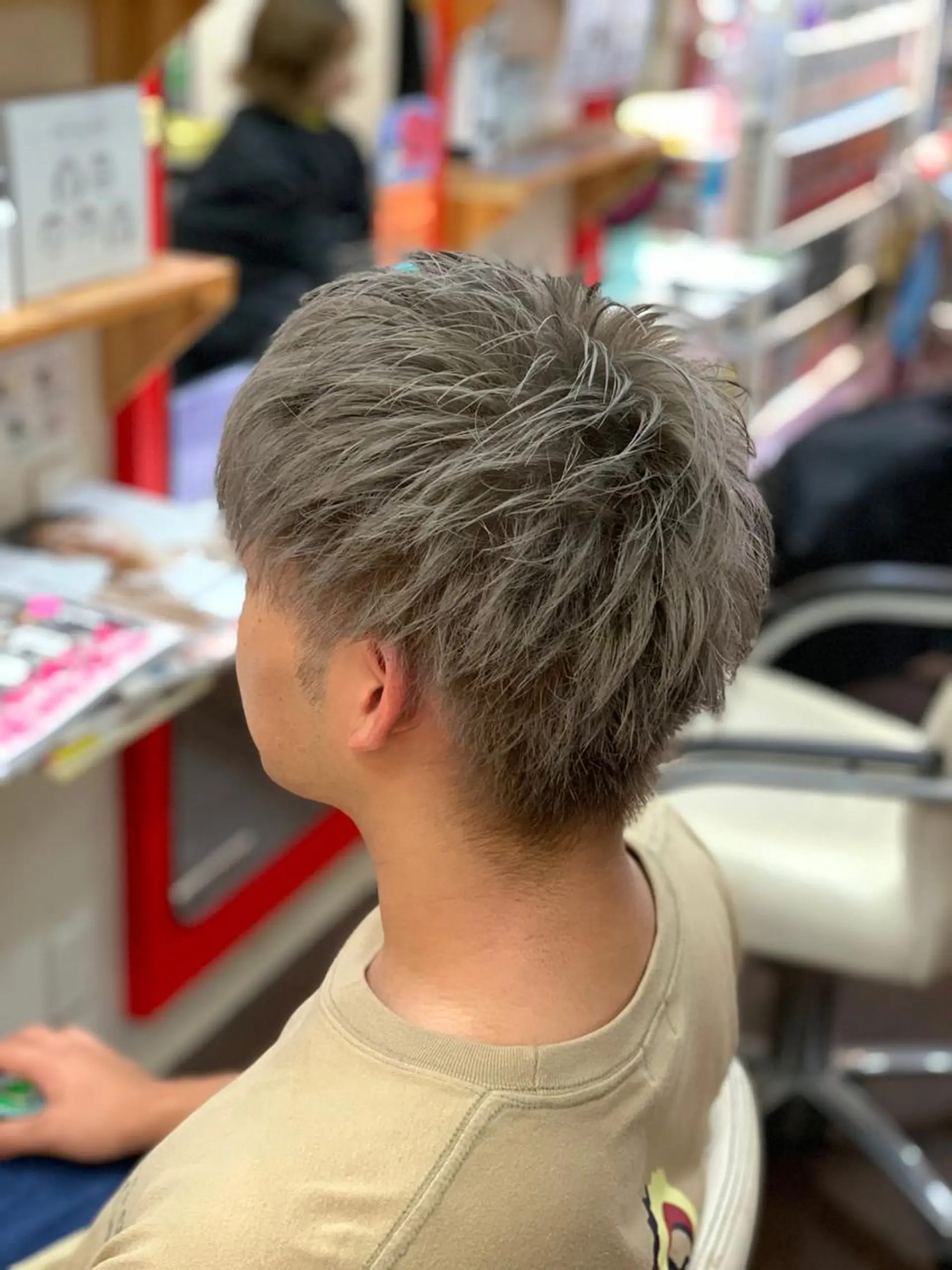 ショート カット ヘアカラー たけい ゆうきのヘアスタイル
