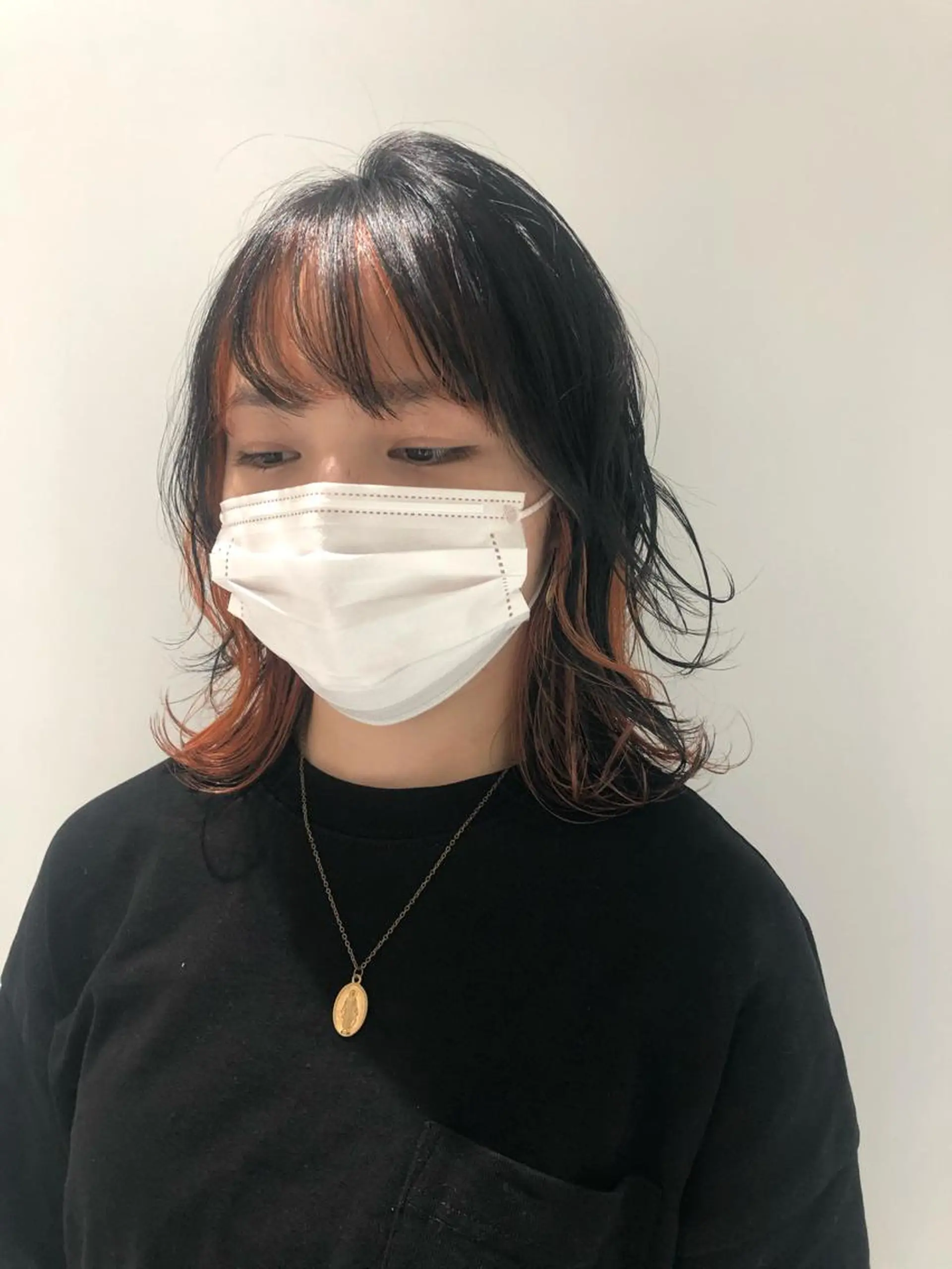 ミディアム カラー ハイライトカラー ハイライト レイヤーカット 古屋 花織のヘアスタイル