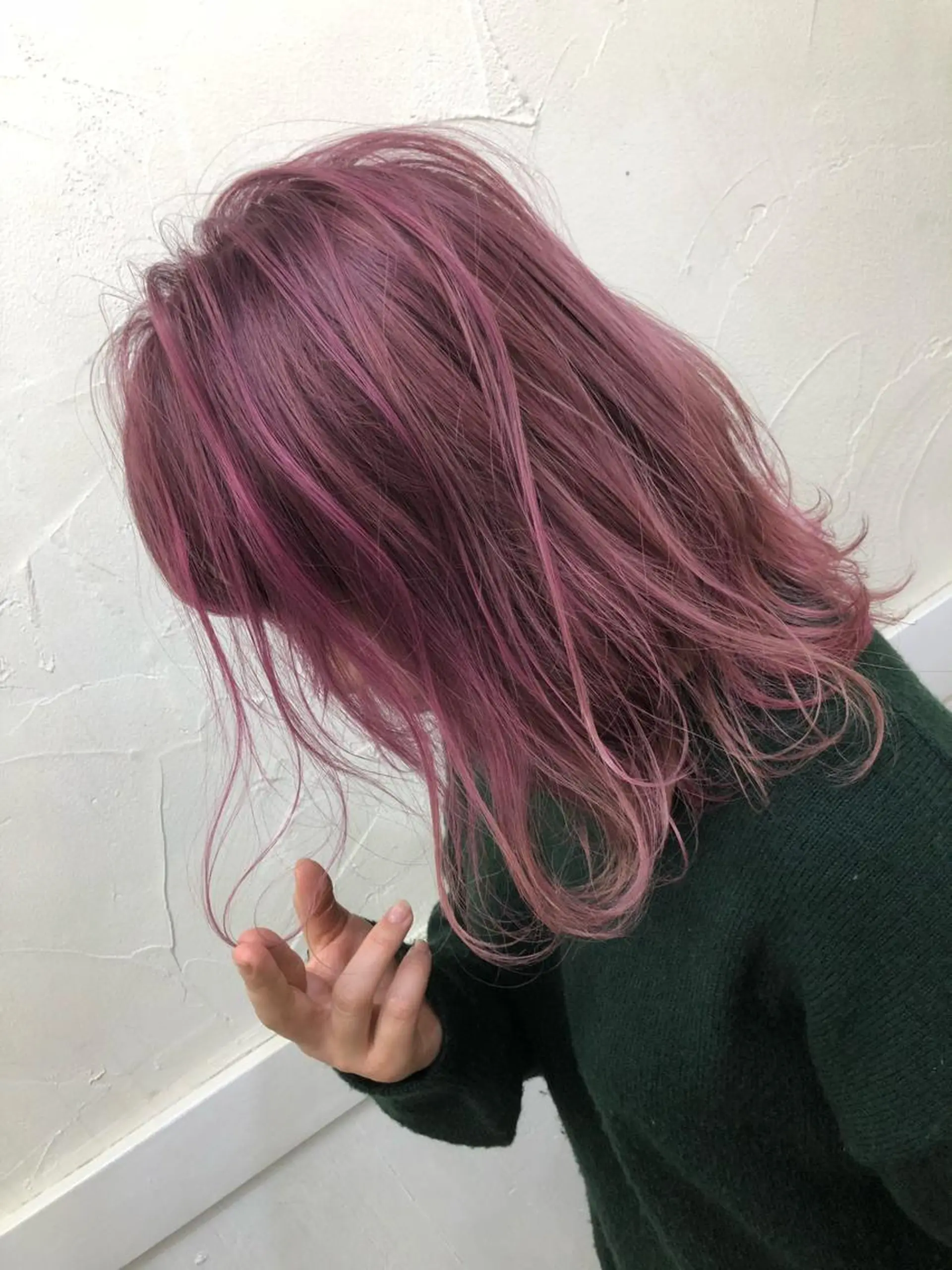 ミディアム カラー ピンクカラー ヘアカラー FERNA池袋所属・マンツーマン施術✂︎ 金田尚久🎨のヘアスタイル
