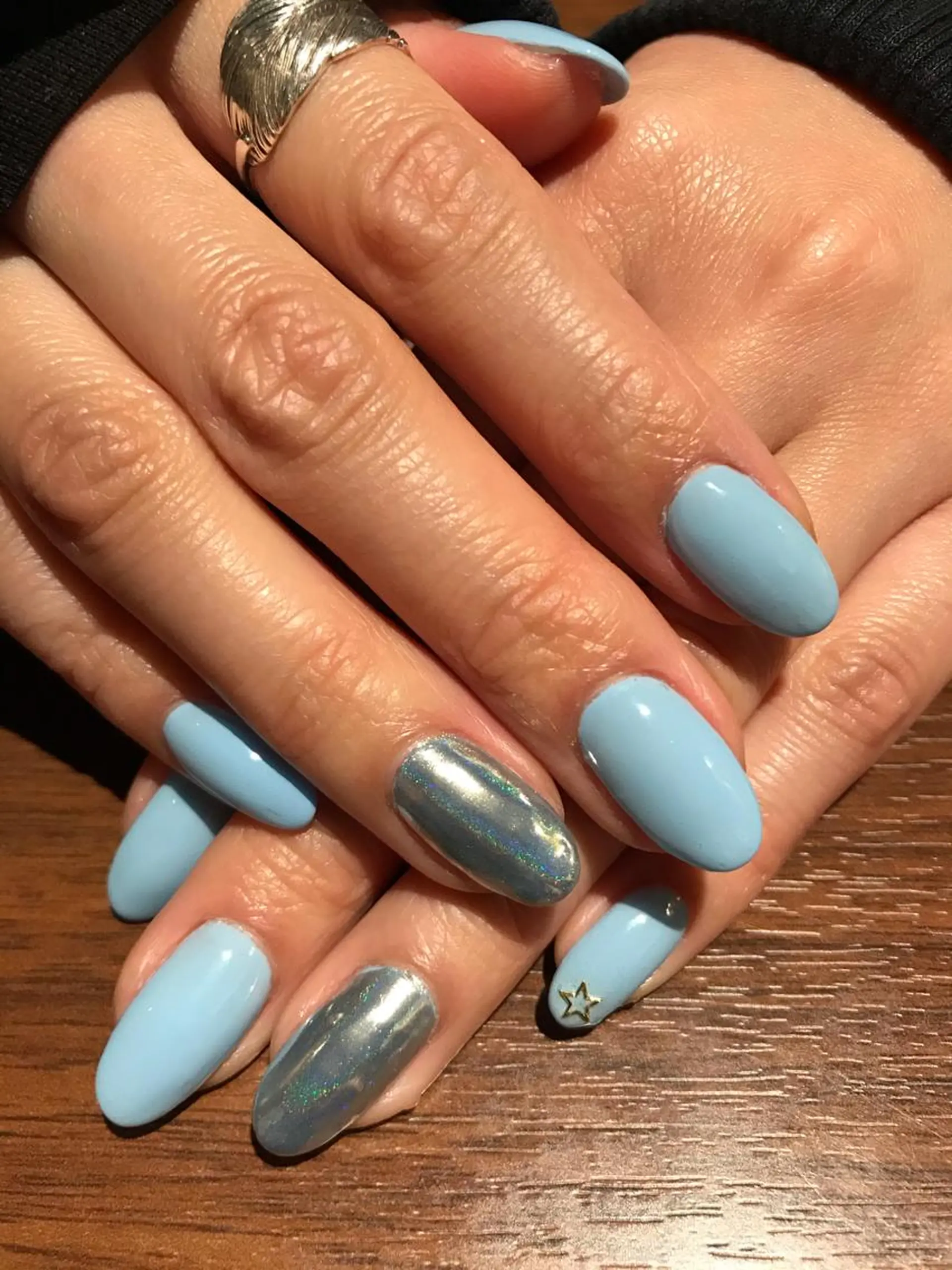 ミディアム ハンドネイル Nail&Eyelash Bloom所属・ネイル&アイラッシュ Bloomのマツエク・マツパデザイン