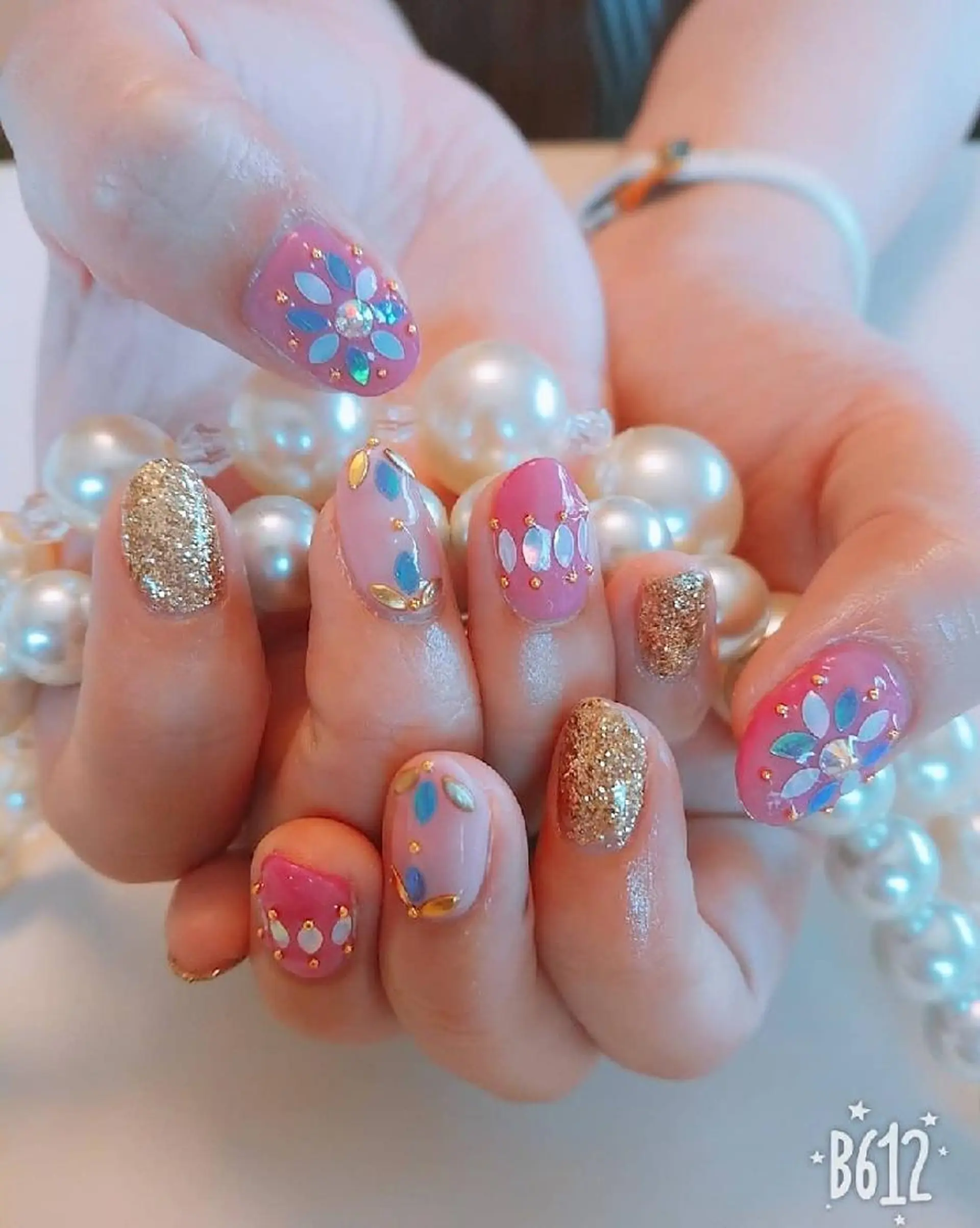 ネイル ハンドネイル MANA MANAのネイルデザイン