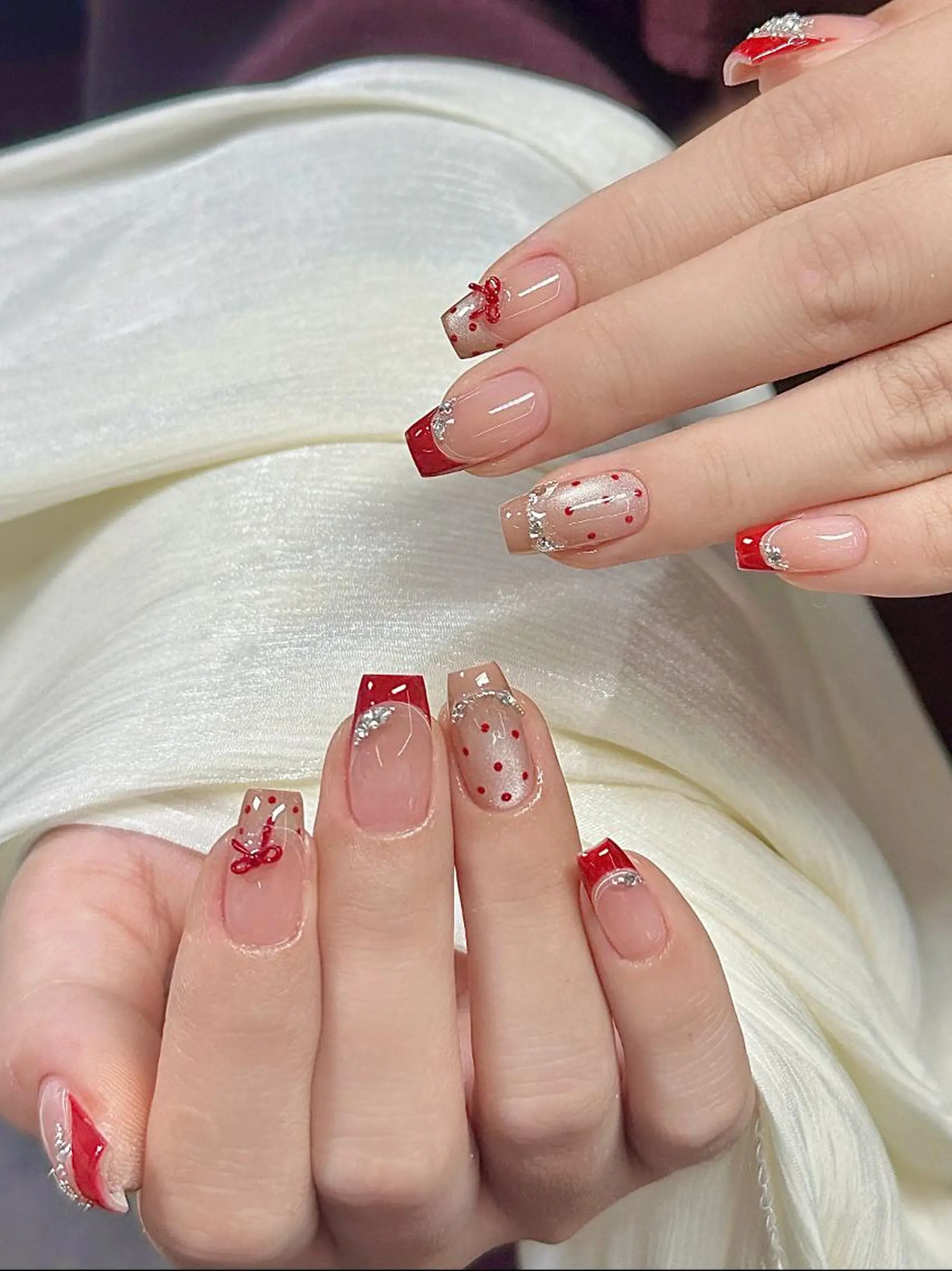 ネイル ハンドネイル RAFFINE haru🦋🩵のネイルデザイン