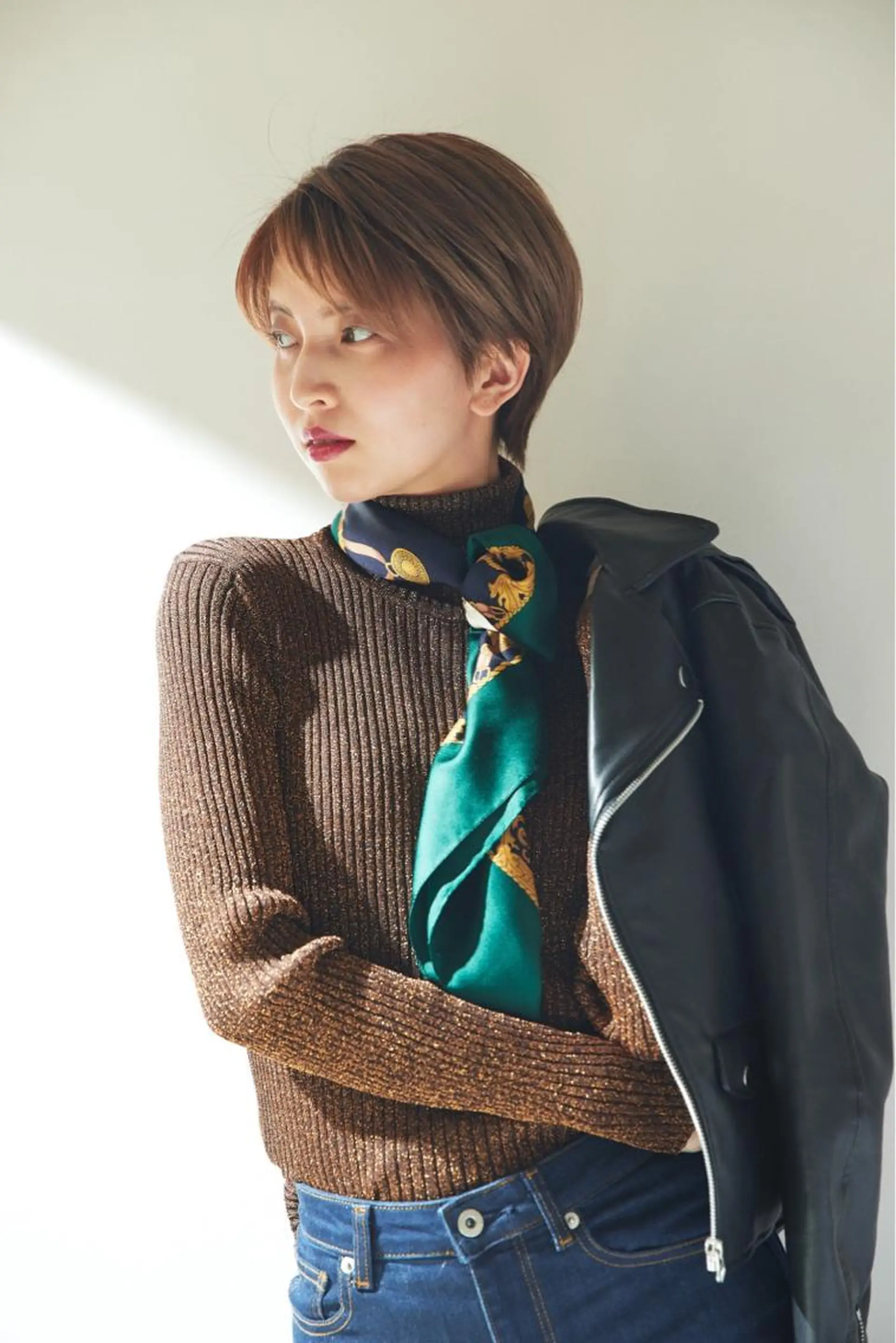 ショート カラー 🎨インナーカラー が得意👍新垣⚜️のヘアスタイル