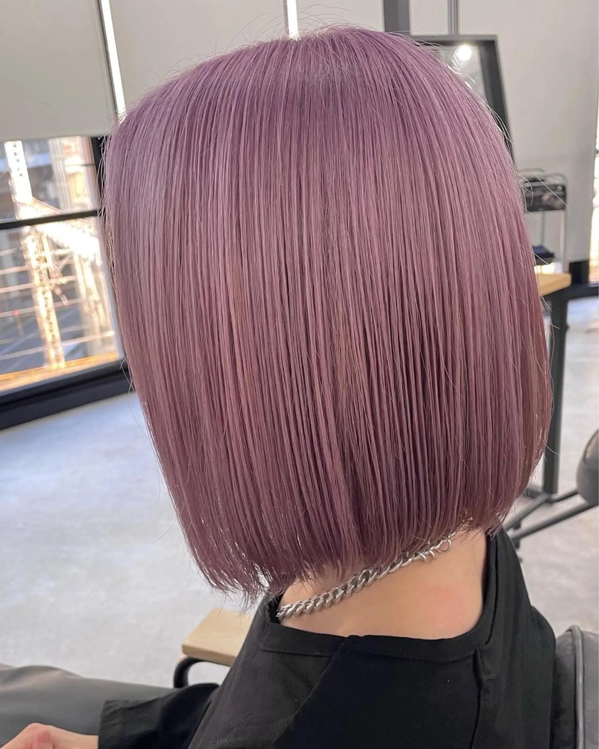 ショート カラー ブリーチ パープルカラー カット ヘアカラー トリートメント ヘアセット EMANONシェアサロン心斎橋店所属・韓国メンズヘア　ミル クティボブ　足立佳代のヘアスタイル