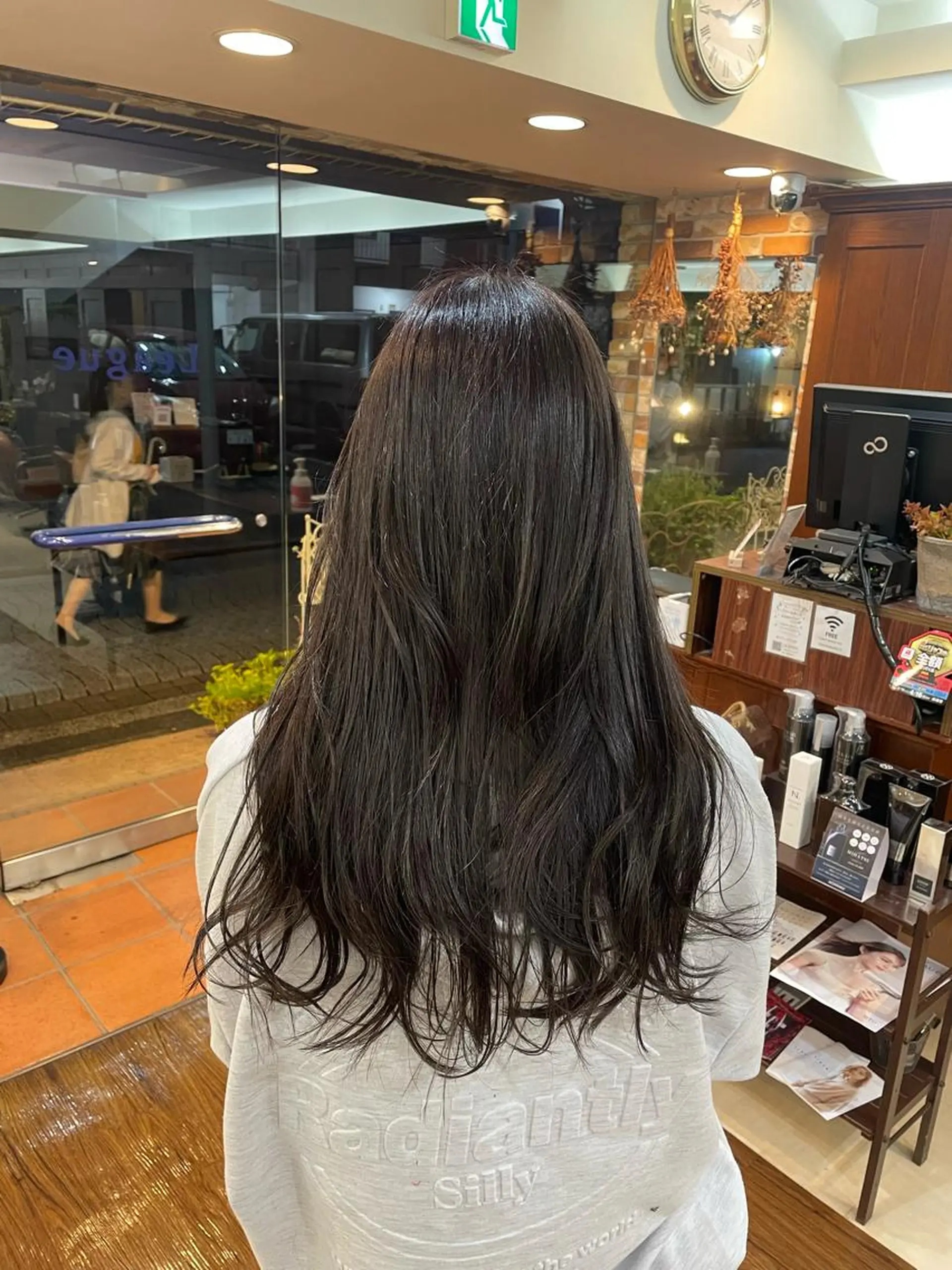 ロング League サトウナツのヘアスタイル