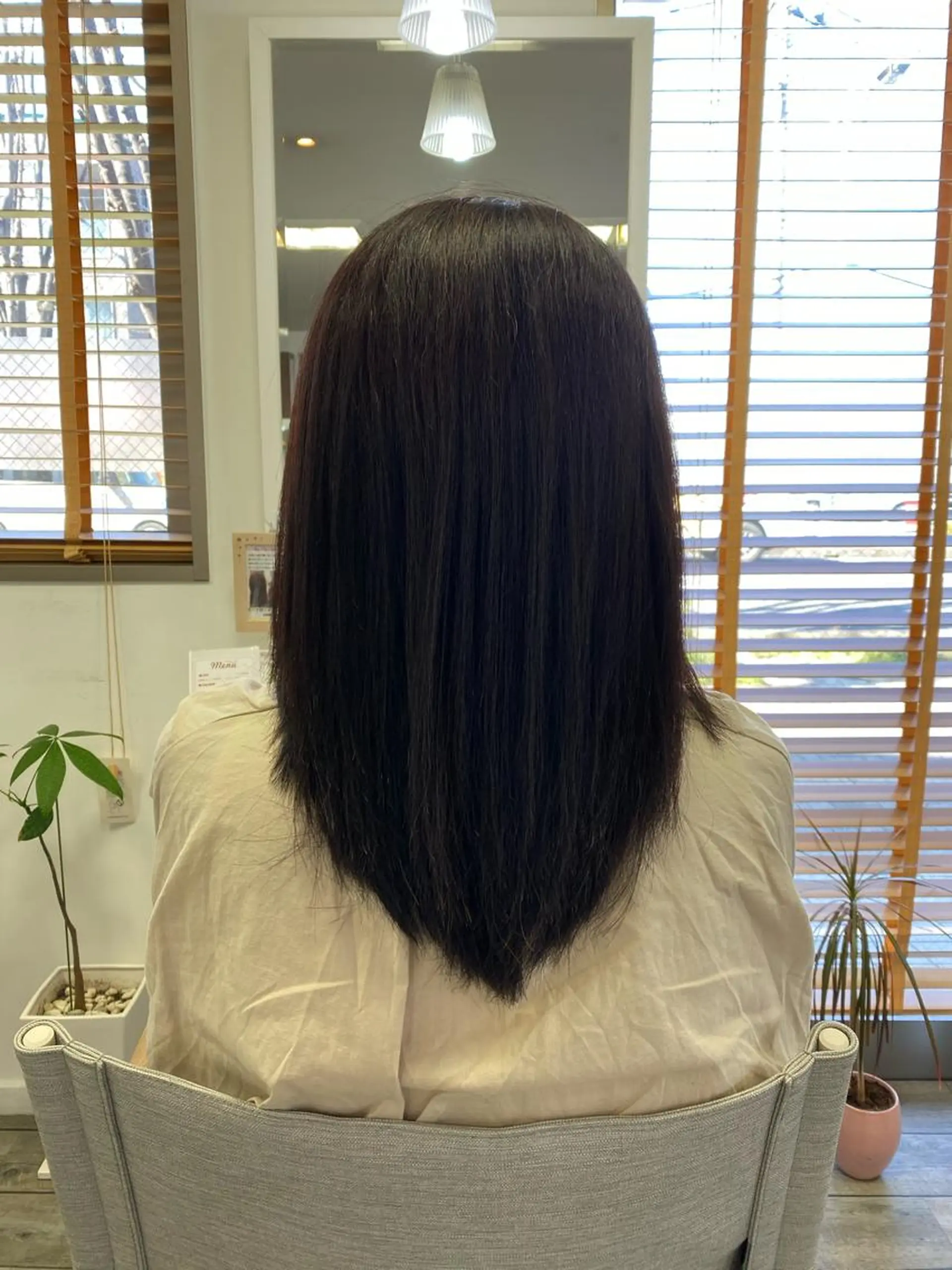 ミディアム レイヤーカット Aloa登戸所属・武田 学のヘアスタイル