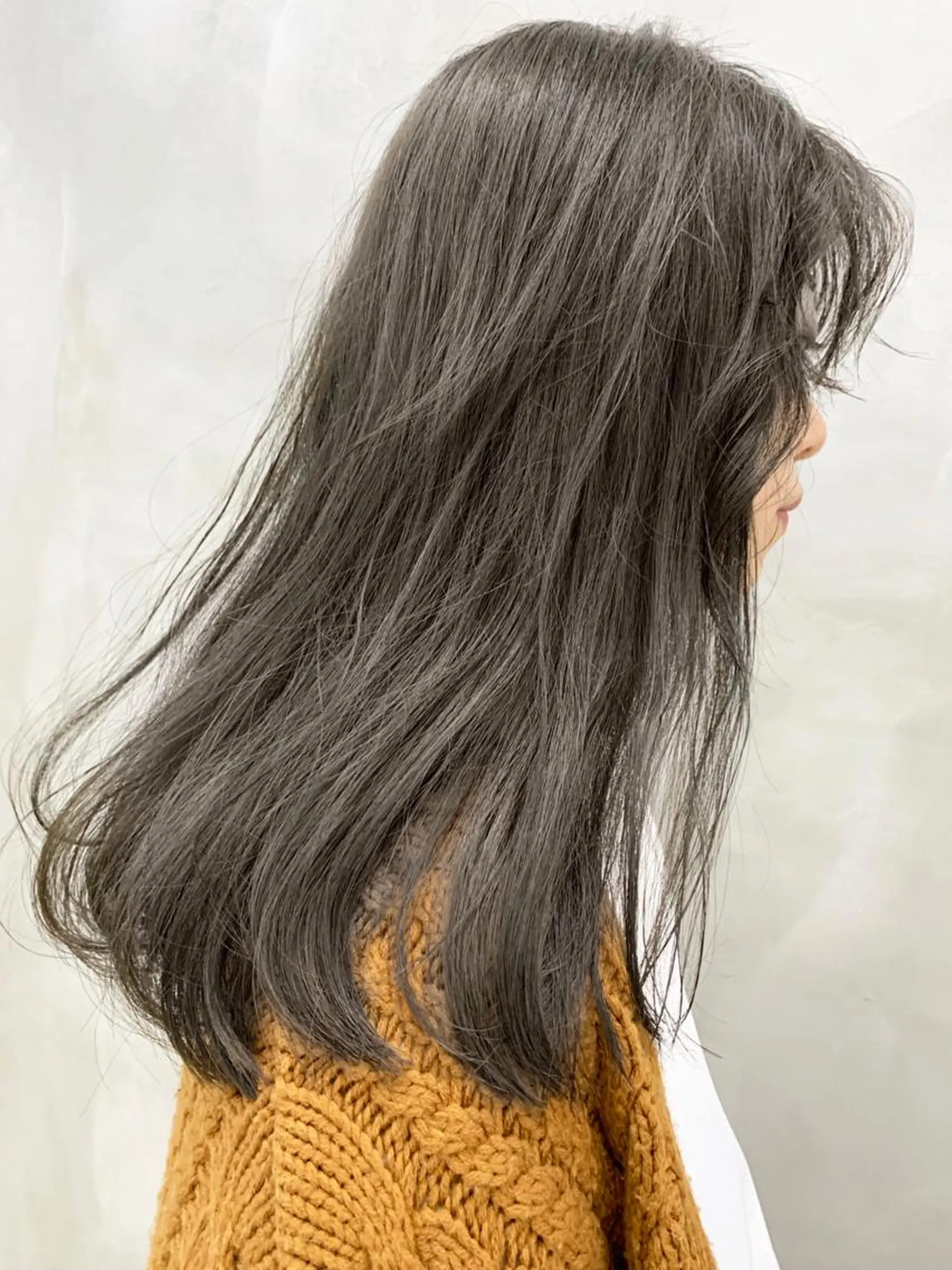 カラー ブリーチ ケアブリーチ 透明感カラー グレージュ イルミナカラー SEED&beauty byFLAT所属・ヘッドスパ (女性限定)🍋モエのヘアスタイル