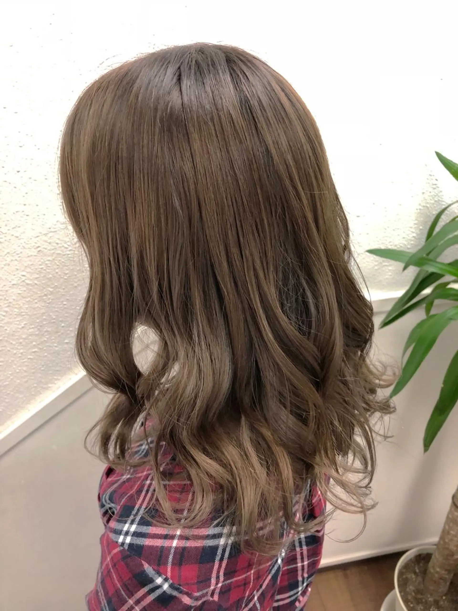 ロング カラー ヘアカラー トリートメント 髪質改善/美髪矯 正ヤマモトハルキのヘアスタイル