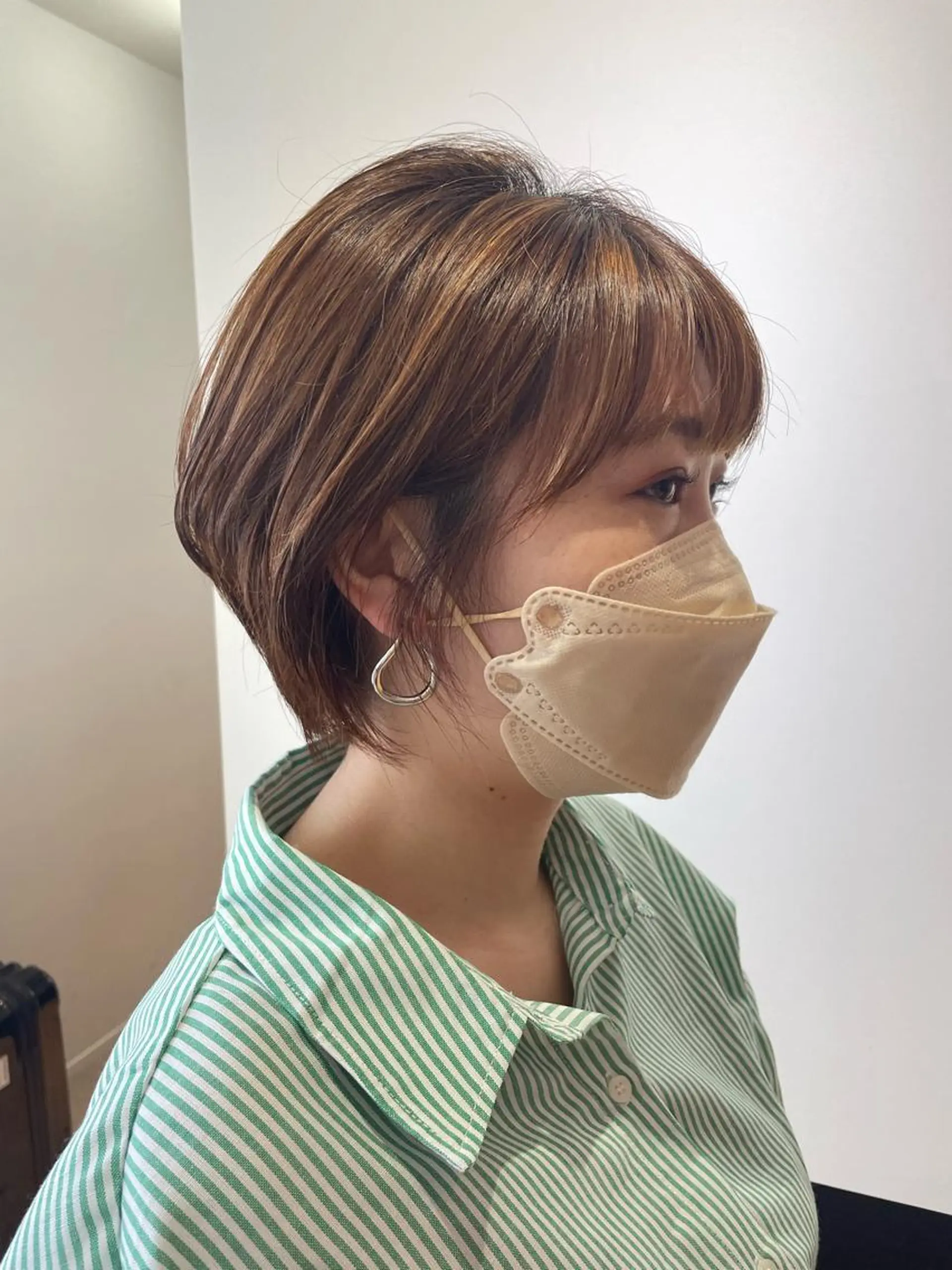 ショート カラー ハイライトカラー ハイライト ショートヘア カット ヘアカラー トリートメント One By The Ect所属・ショート/脱白髪染め ☆宇﨑悠実のヘアスタイル