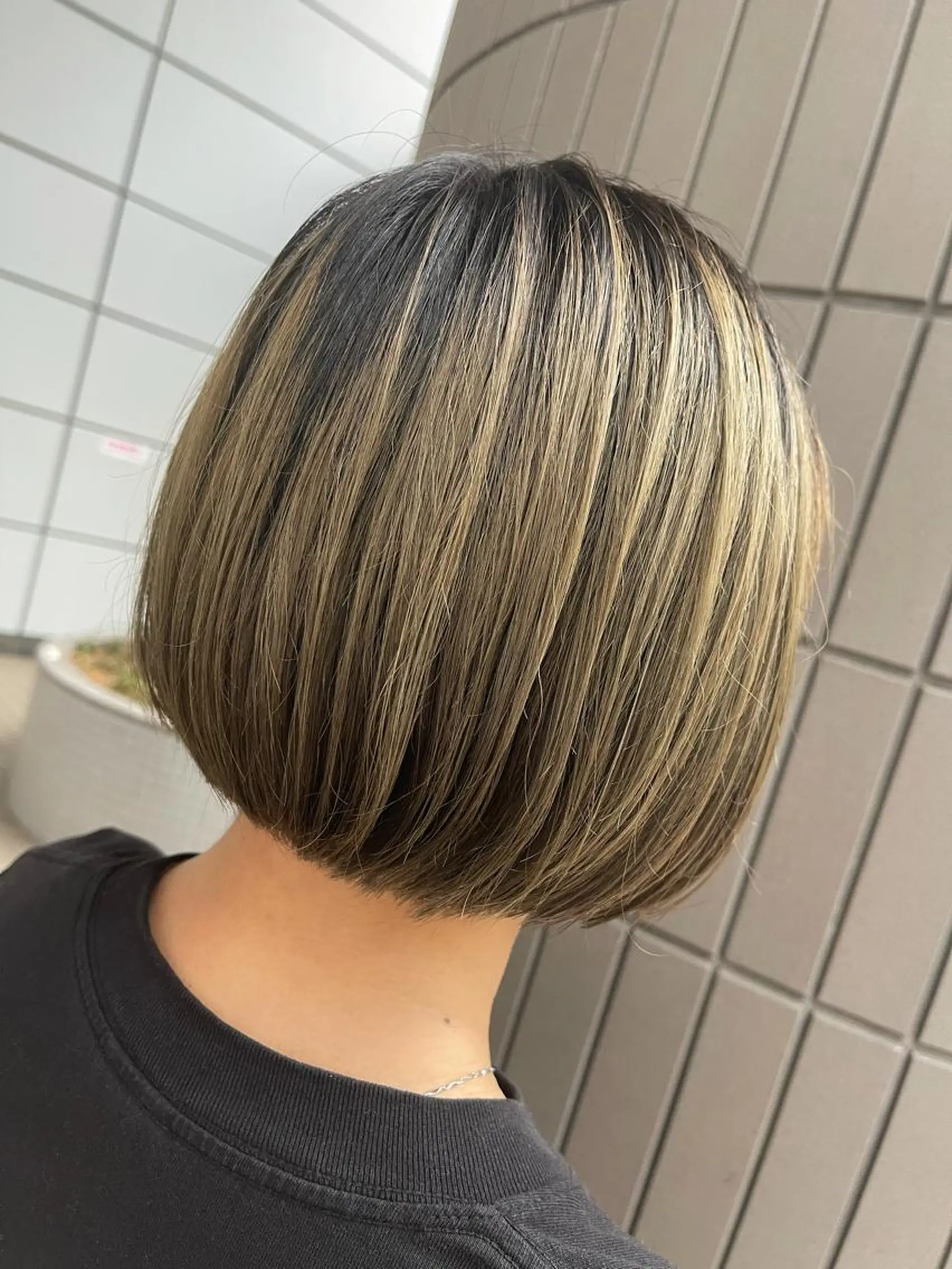 ミディアム カラー ボブ カット ヘアカラー トリートメント Zina天王寺 CHIAKIのヘアスタイル