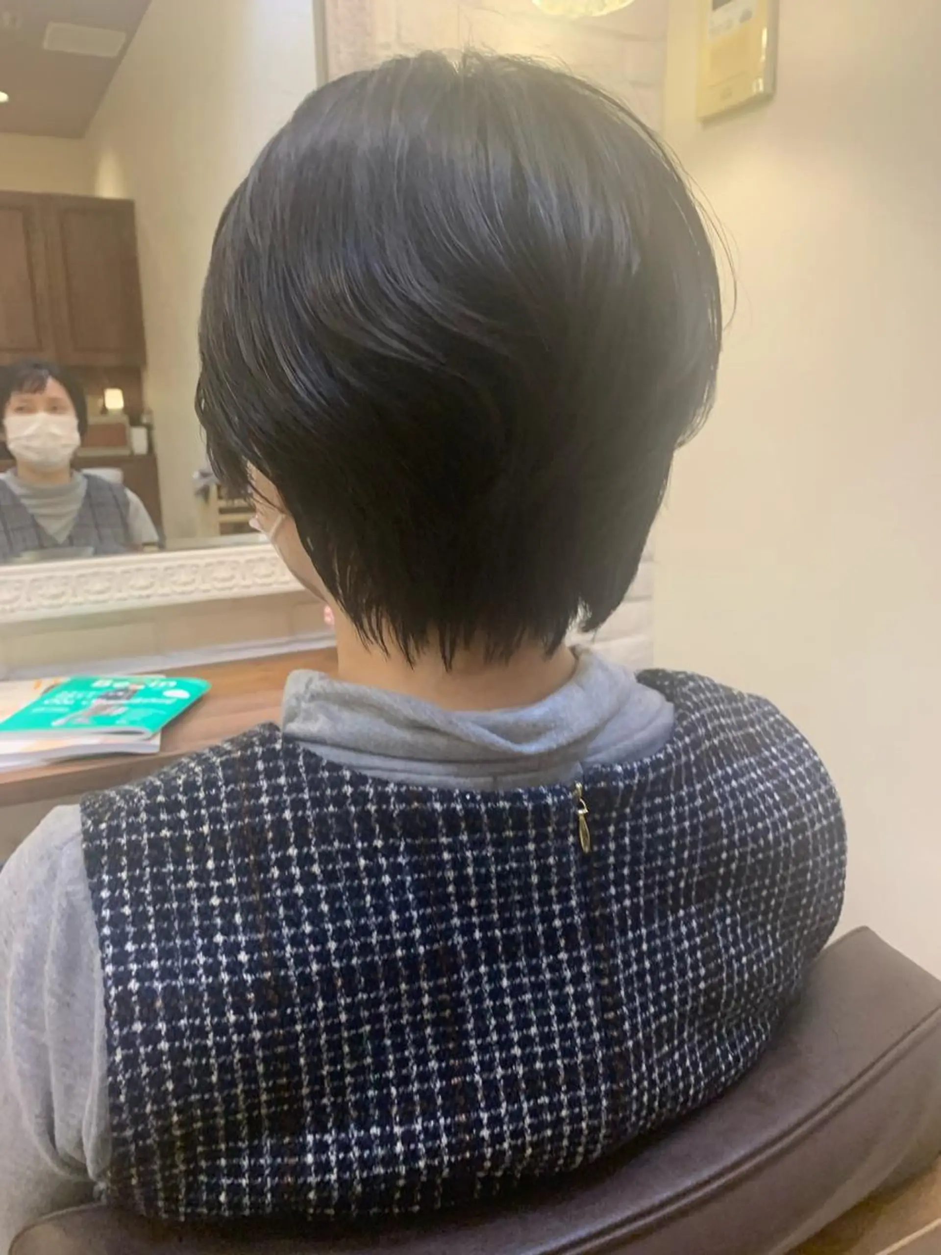 ショート 飯塚 沙衣のヘアスタイル