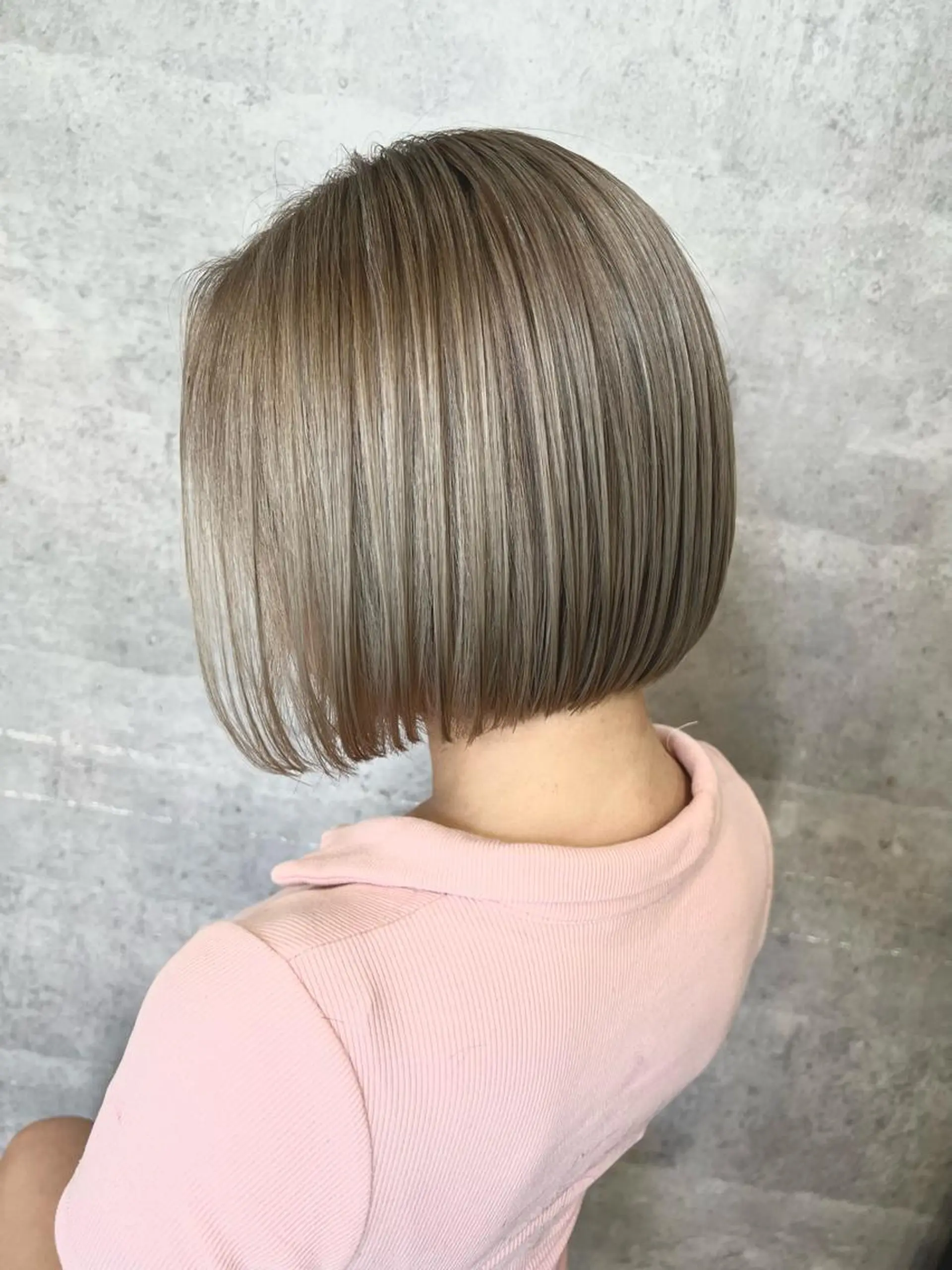 ショート カラー カット ヘアカラー トリートメント M IIのヘアスタイル