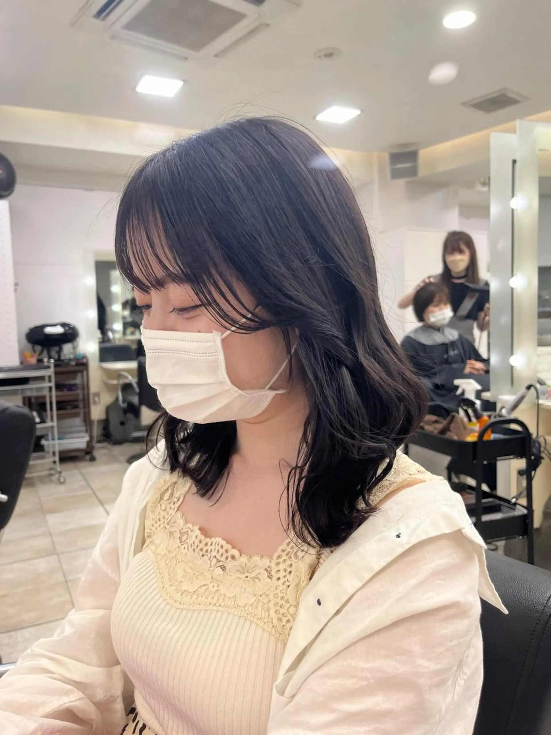 ミディアム 小顔カット MITSUKI🤍 モテ髪×韓国レイヤーのヘアスタイル