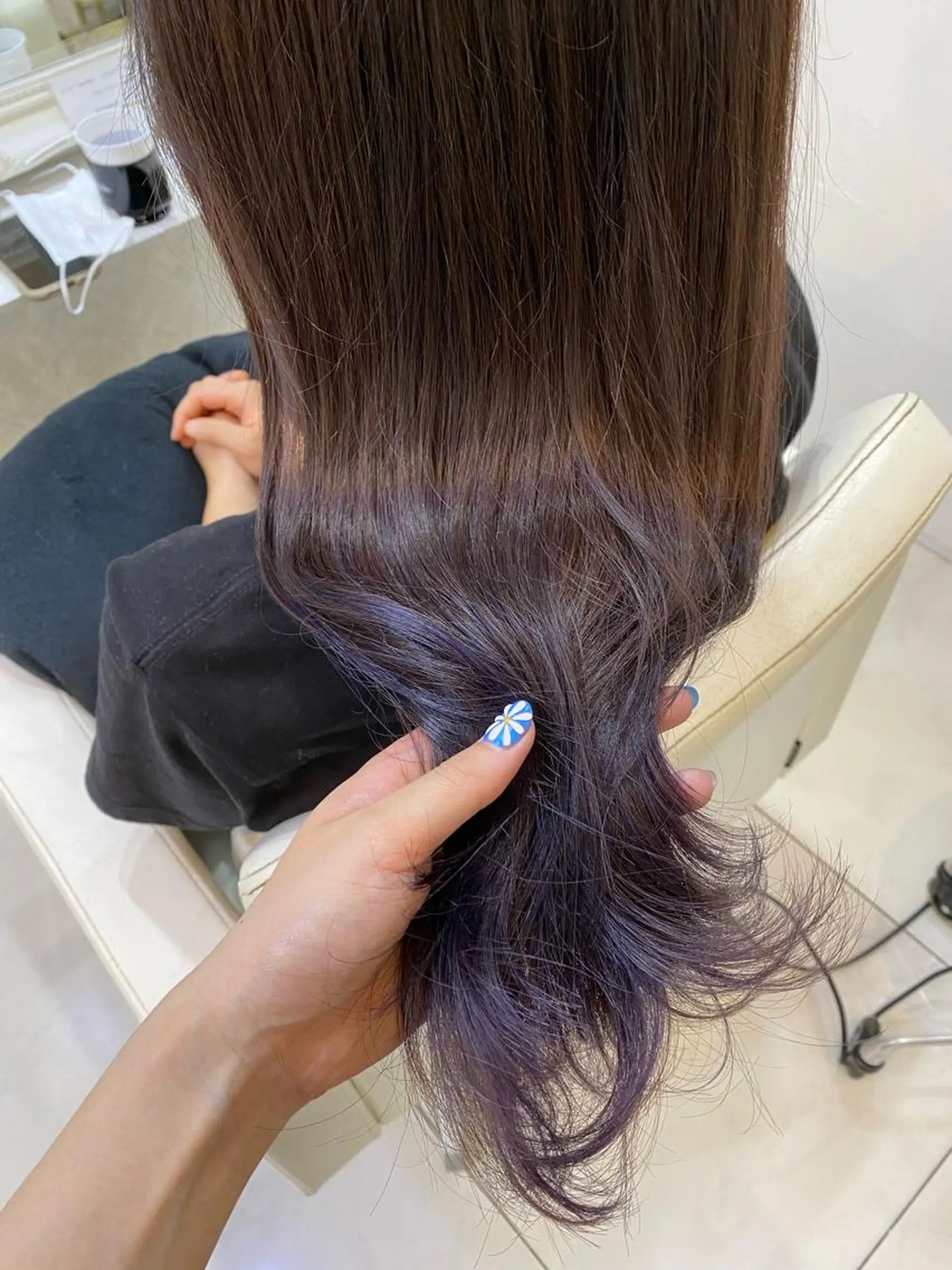 セミロング カラー ヘアアレンジ マツエク・マツパ グラデーションカラー パープルカラー Noah's　Ark所属・透明感カラー🫧ヘア セット🫧松本菜月の眉毛・アイブロウイメージ