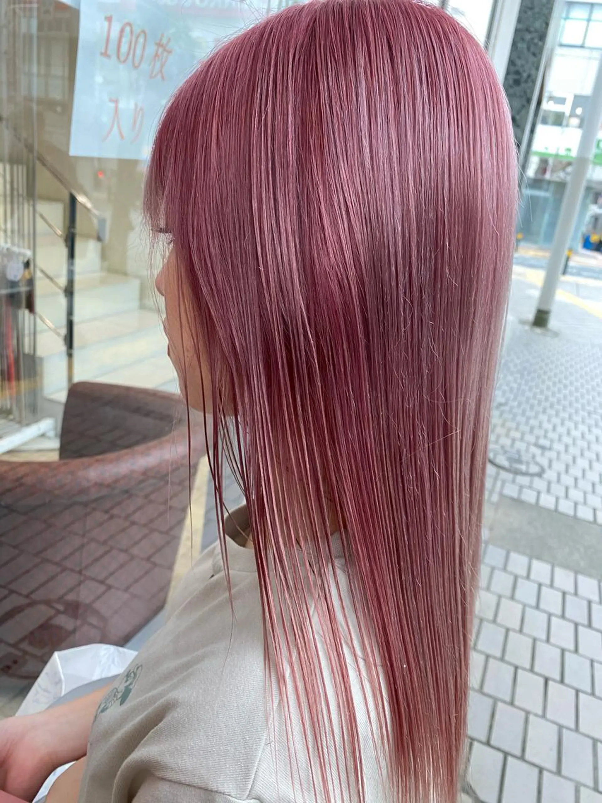 ミディアム カラー グラデーションカラー ハイトーンカラー ピンクカラー ヘアカラー mori  by little所属・デザインカラー✨新倉 佑奈のヘアスタイル