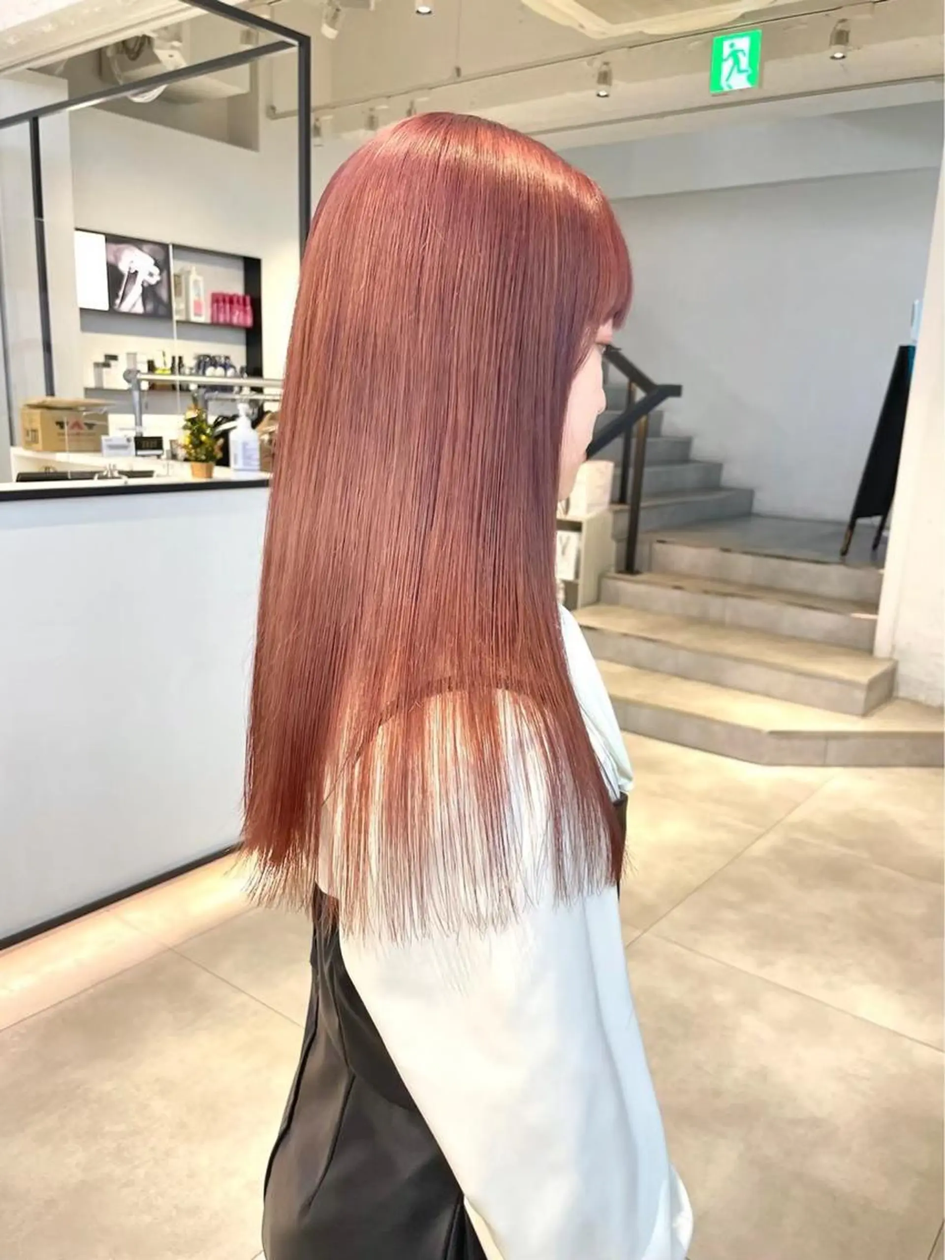 ロング カラー ベージュカラー 黒髪 ブリーチ ブルーカラー ブルーブラック 酸性ストレート 🤍🎀honokaのヘアスタイル