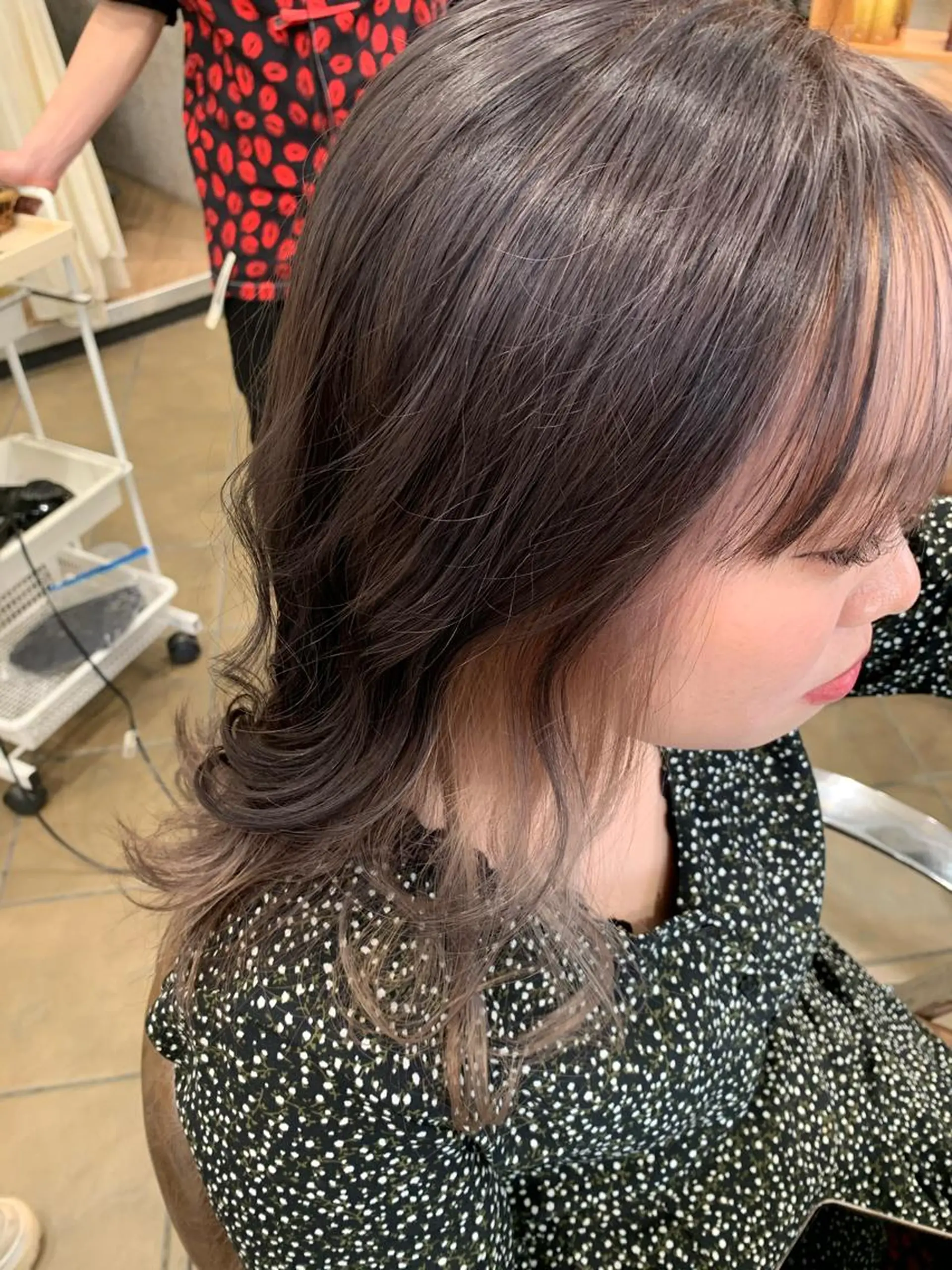 ミディアム カラー カット ヘアカラー Ripps長居所属・メテオ ／ヘアカラー 西川菜実のヘアスタイル